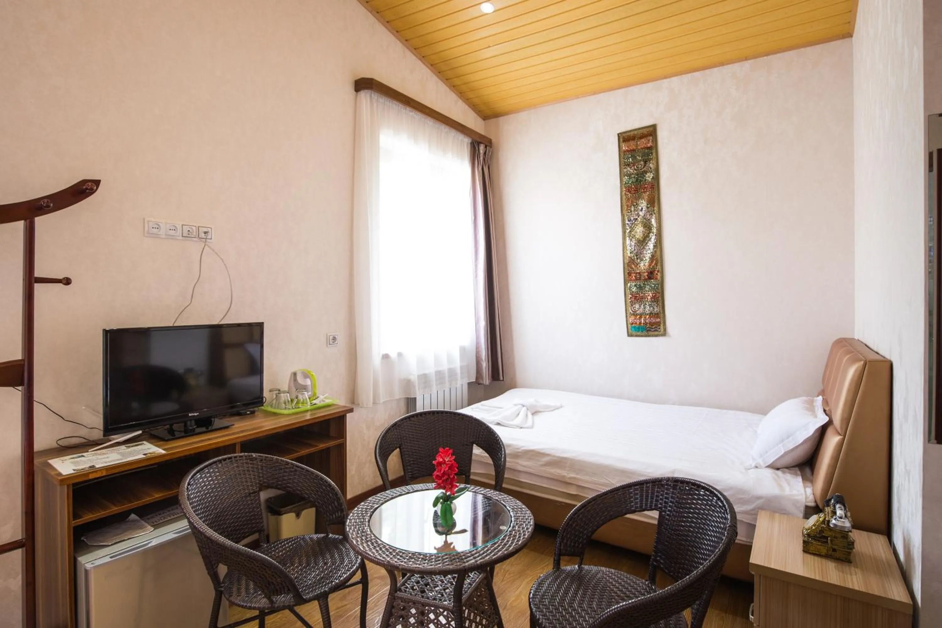 Photo of the whole room, Bed in Hotel Garden House