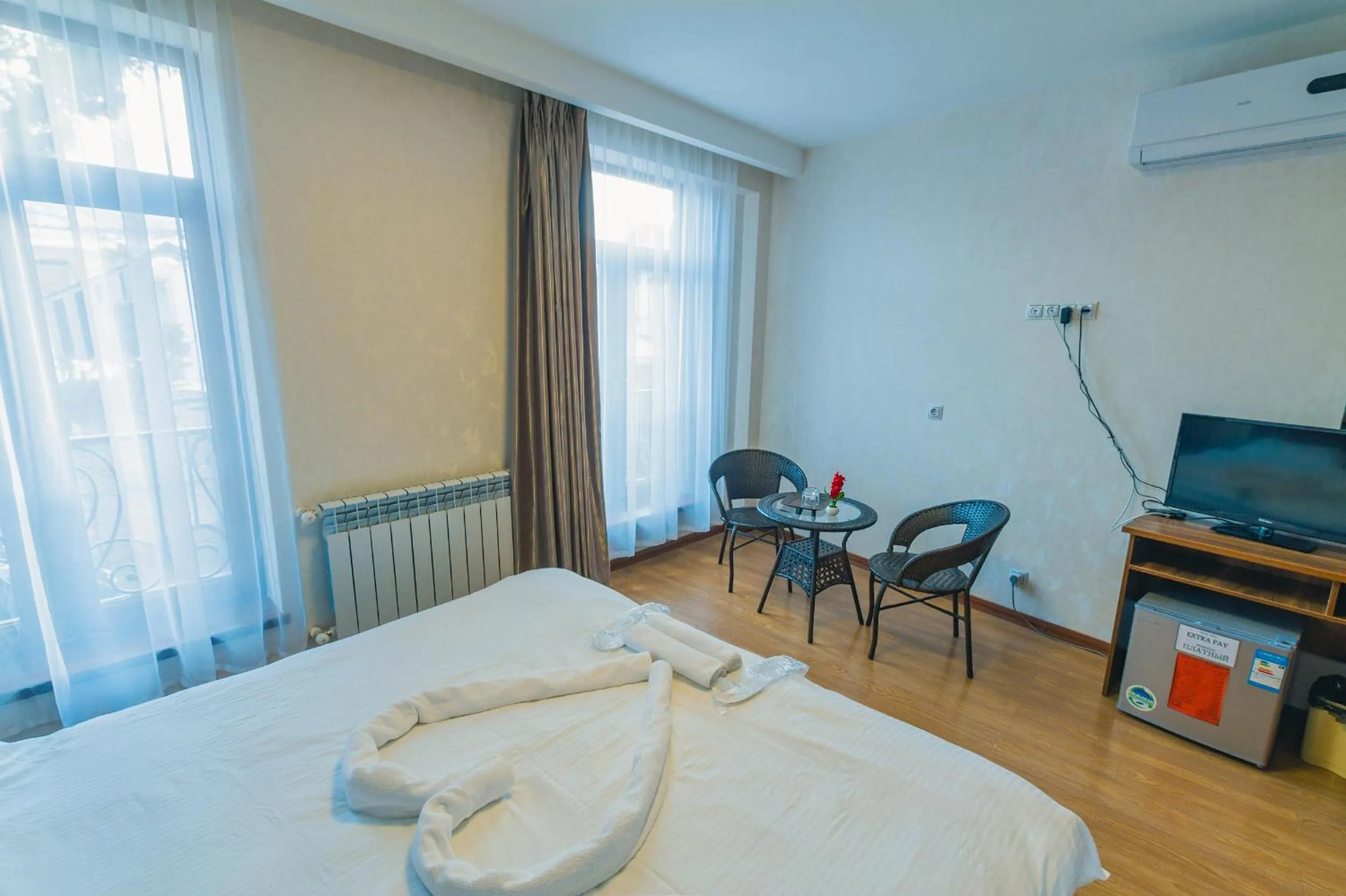 Other, Bed in Hotel Garden House