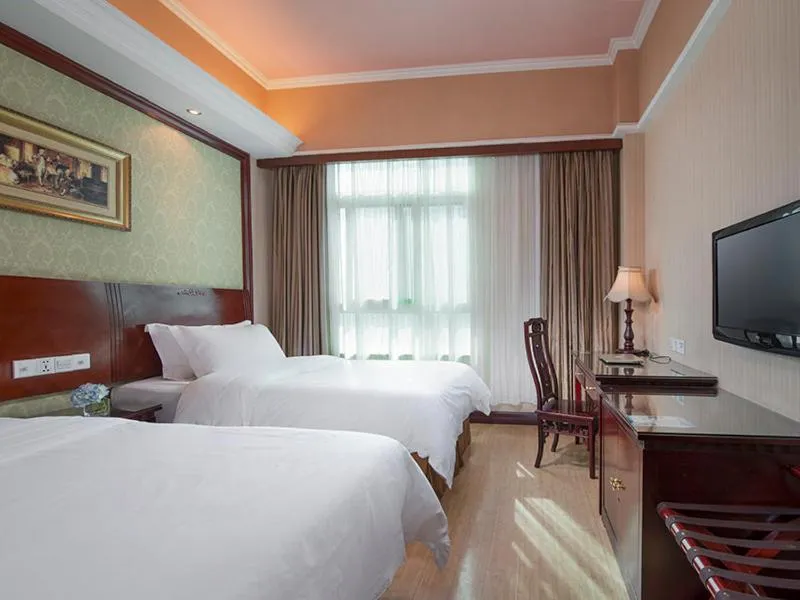 TV/Entertainment Center in Vienna Hotel Nanchang Railway Staion