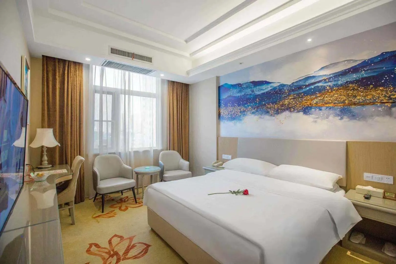 Bed in Vienna Hotel Nanyang People Road