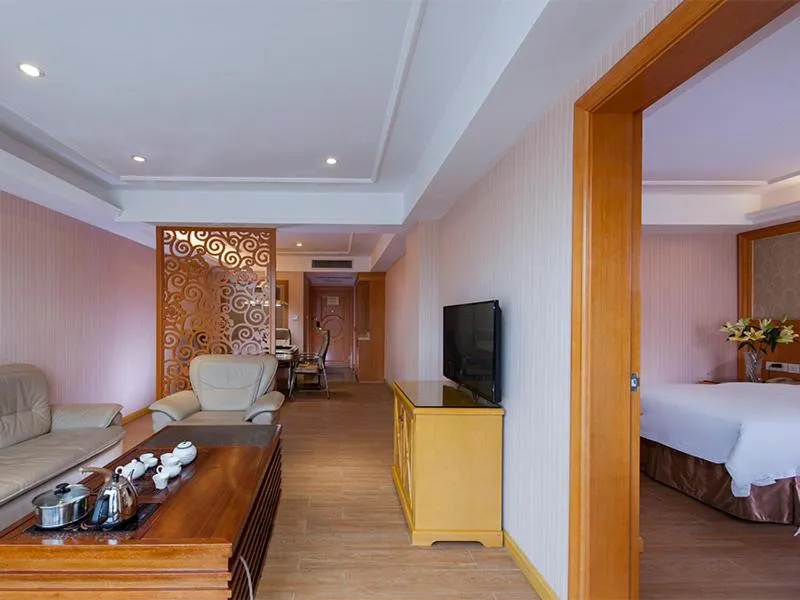 Vienna Hotel Guangzhou Tianhe Bus Station