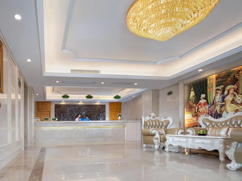 Vienna International Hotel Huizhou South Railway Station