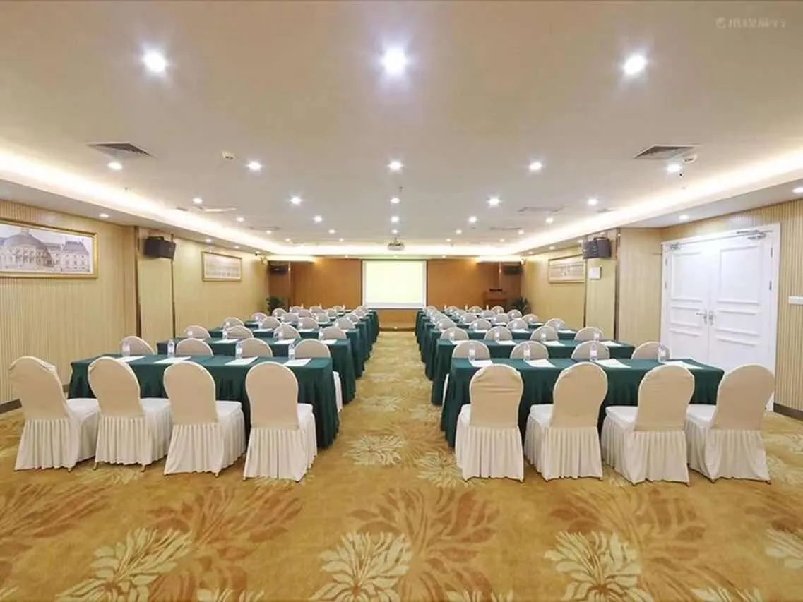 Vienna Hotel Shanwei Chengqu Xingye Road