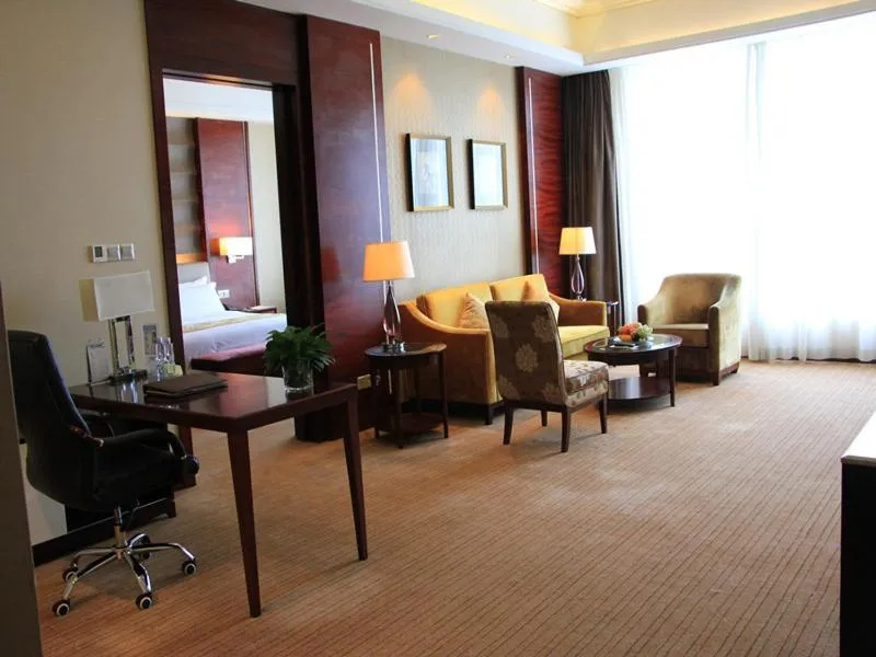 Vienna Hotel Shenzhen Exibition Center