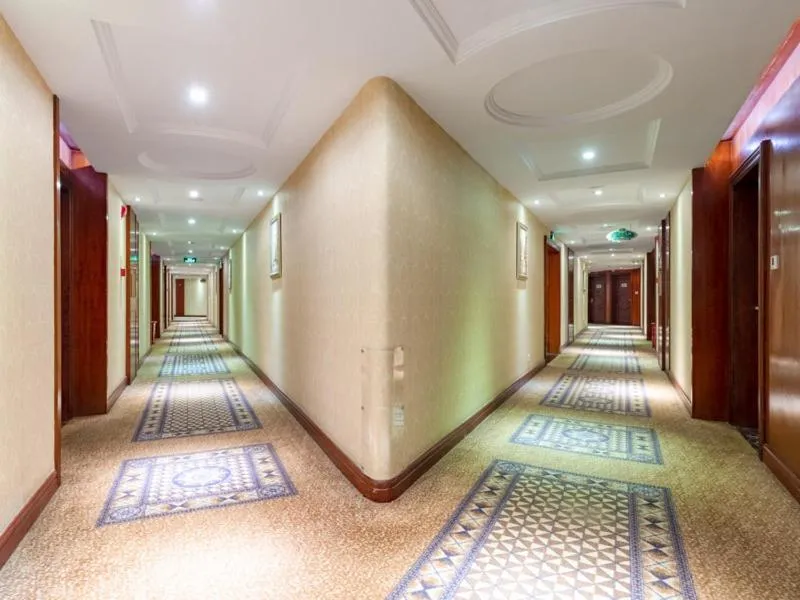 Vienna Hotel Shenzhen Songgang Shajiang Road