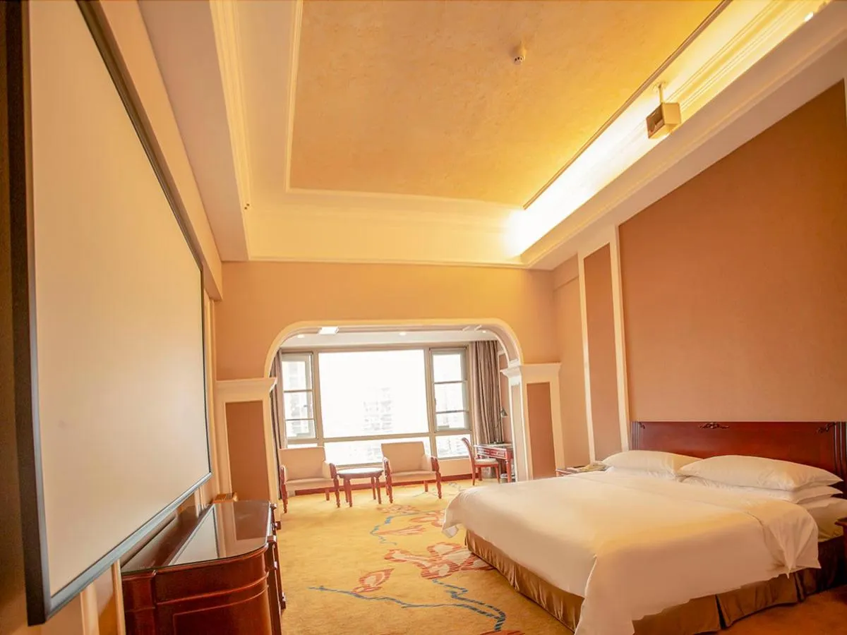 Bed in Vienna Hotel Shenzhen Songgang Liye Road