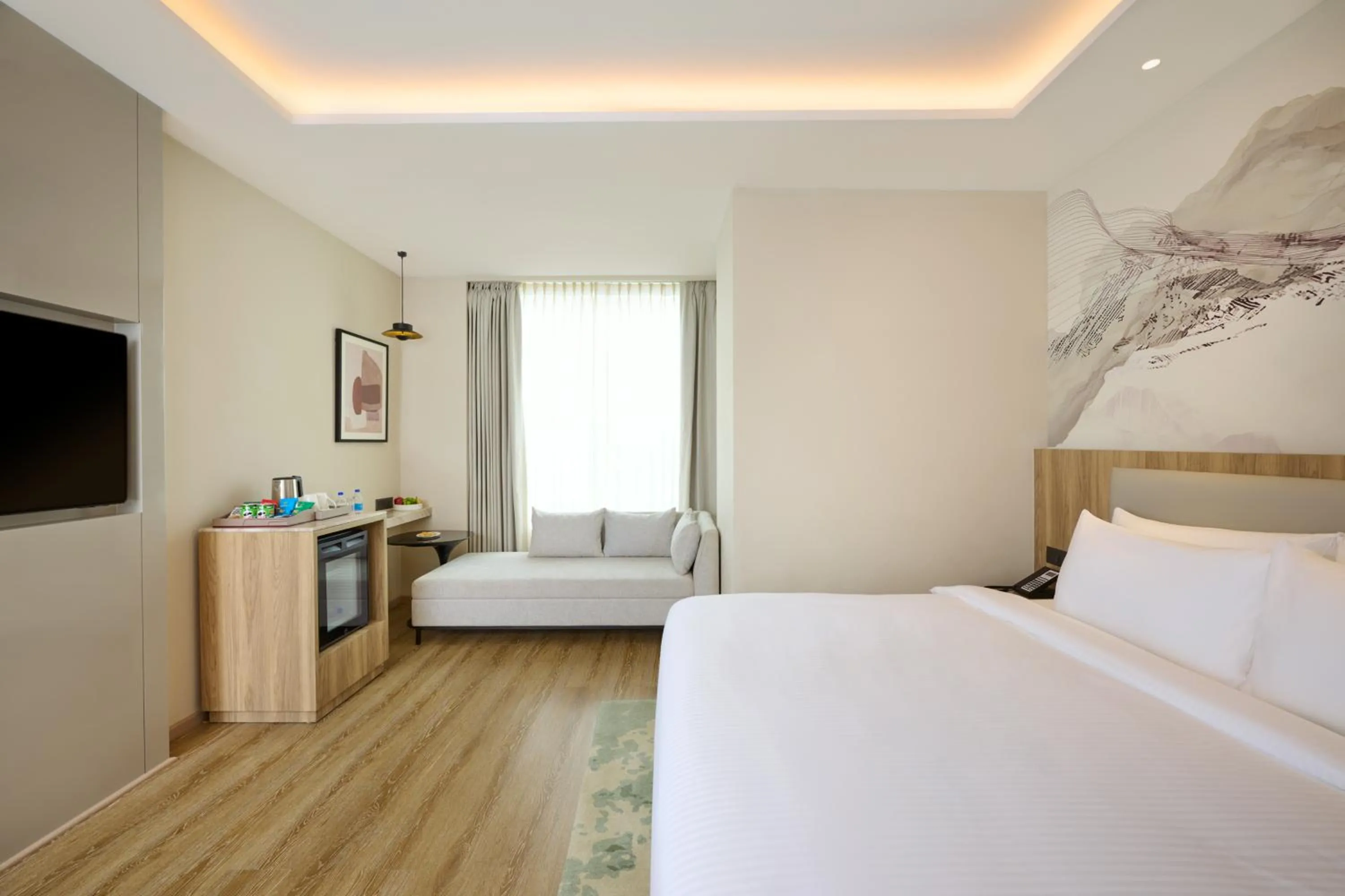 Bedroom, Bed in Riviera Sarovar Portico Pathankot