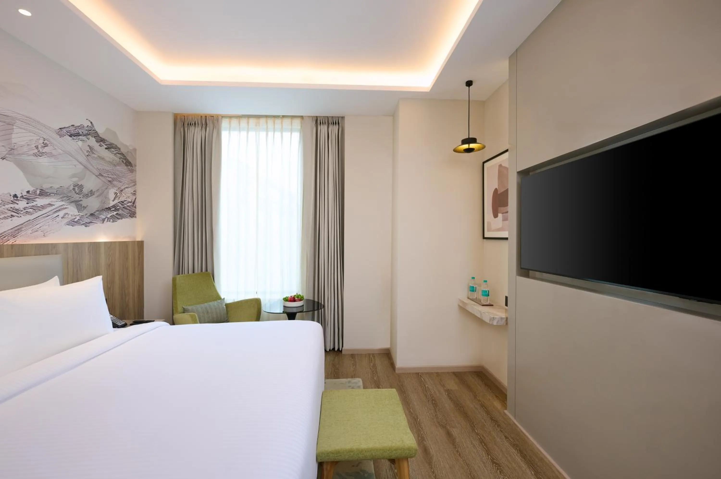 Bedroom, Bed in Riviera Sarovar Portico Pathankot