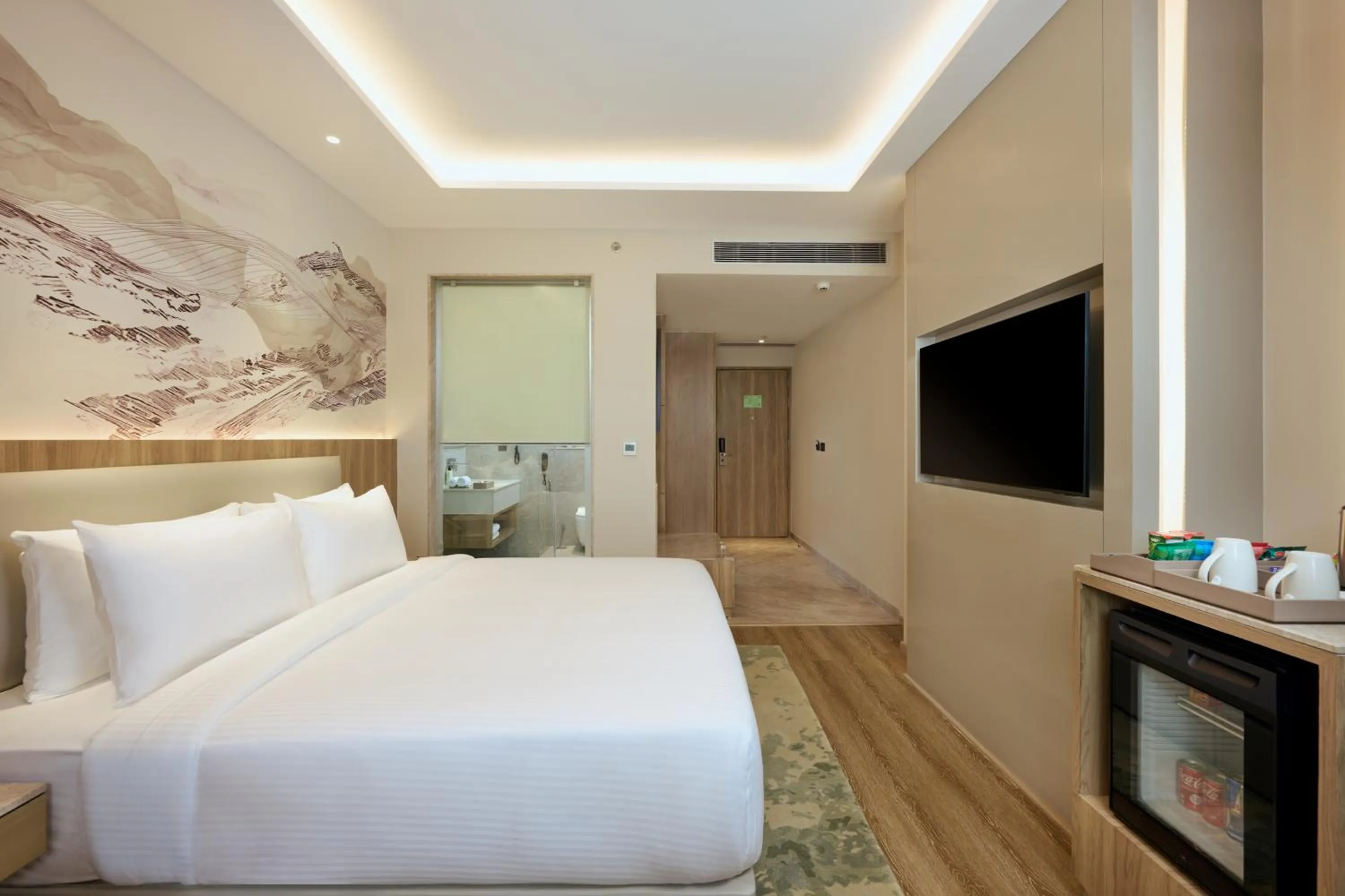 Bedroom, Bed in Riviera Sarovar Portico Pathankot