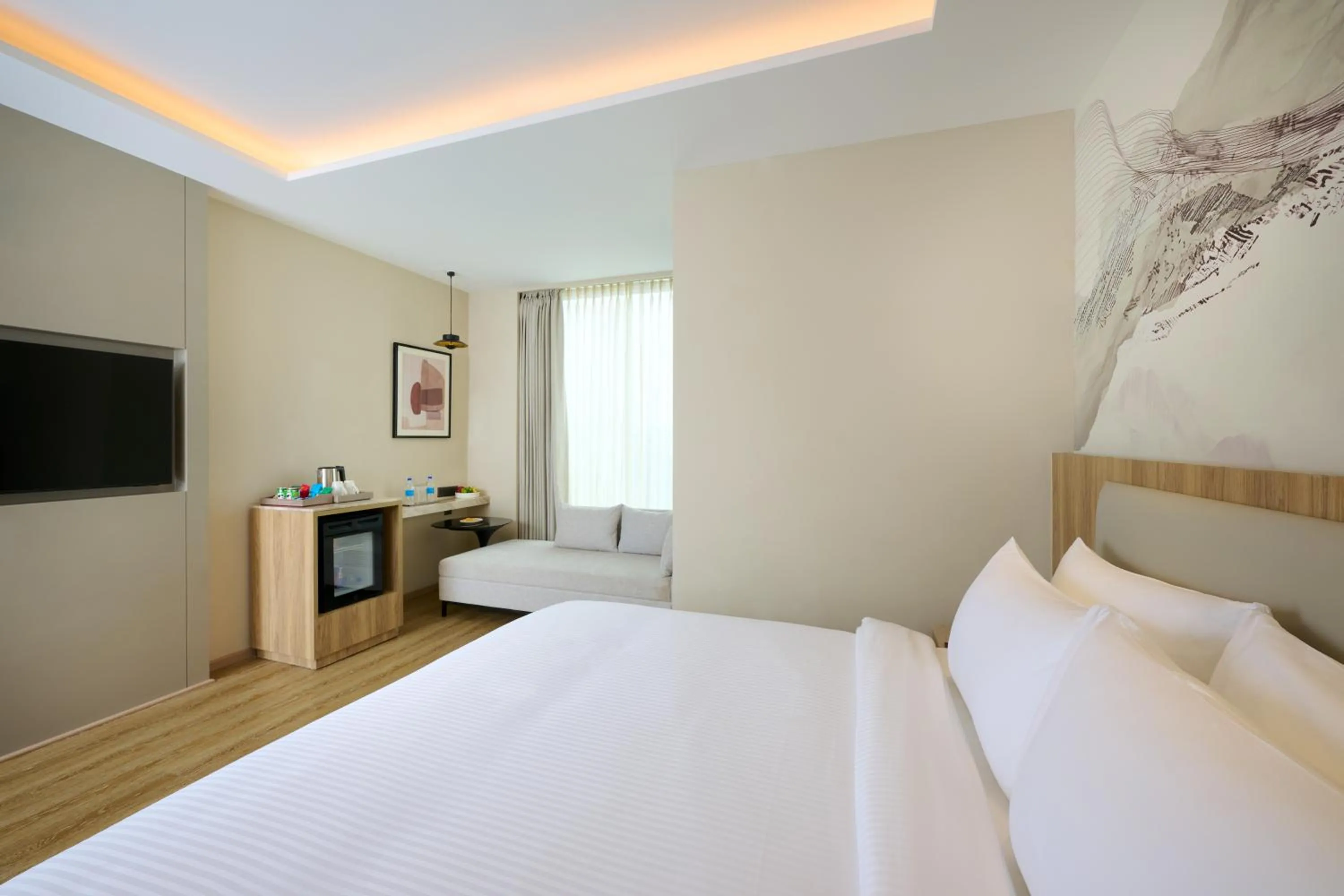 Bedroom, Bed in Riviera Sarovar Portico Pathankot