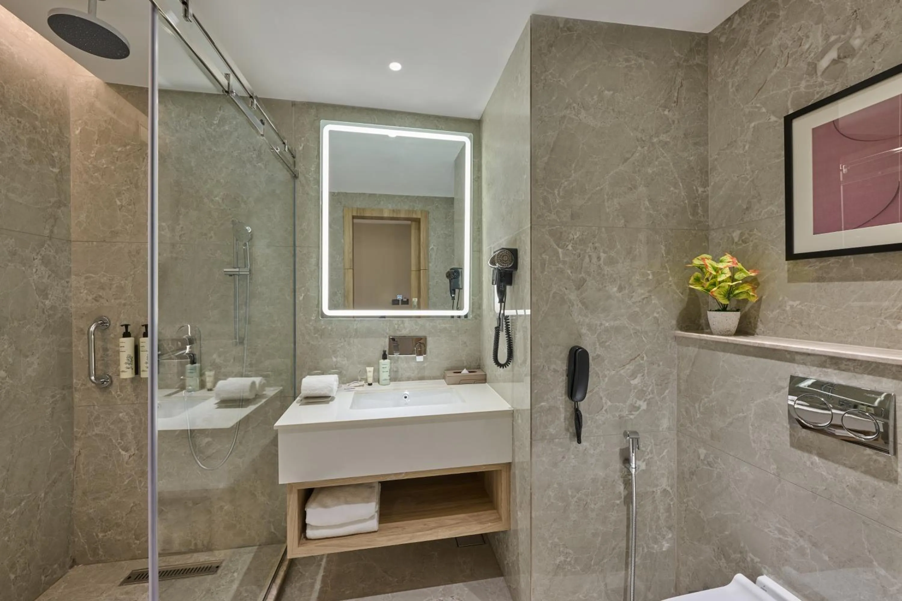 Bathroom in Riviera Sarovar Portico Pathankot