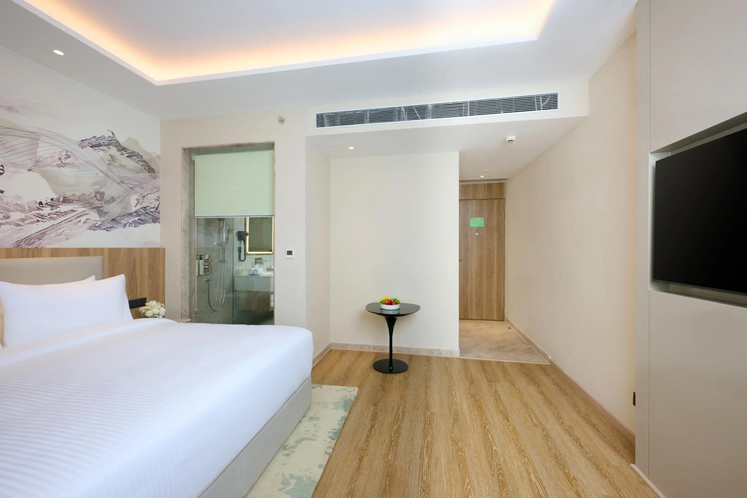 Bedroom, Bed in Riviera Sarovar Portico Pathankot