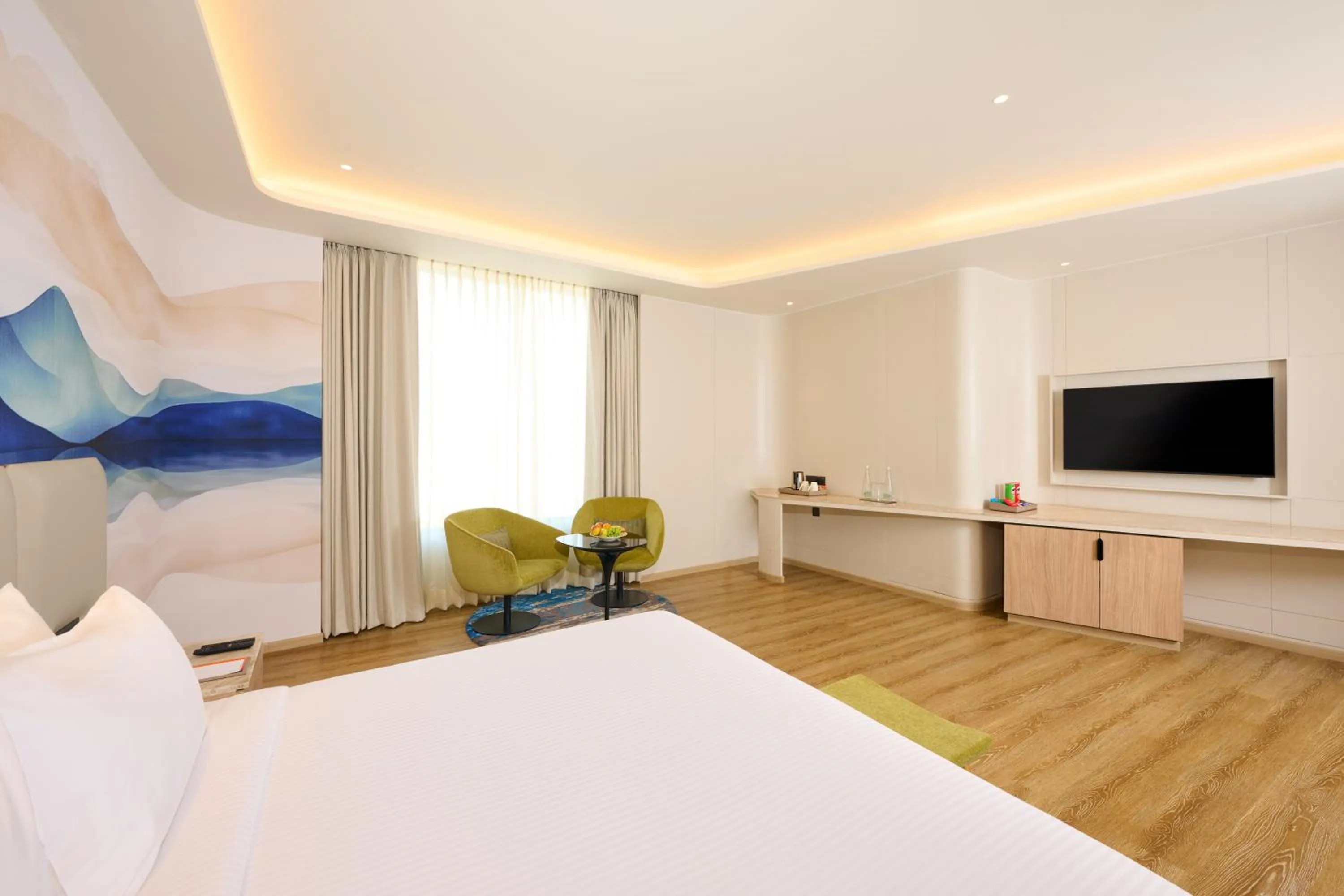 Bedroom, Bed in Riviera Sarovar Portico Pathankot