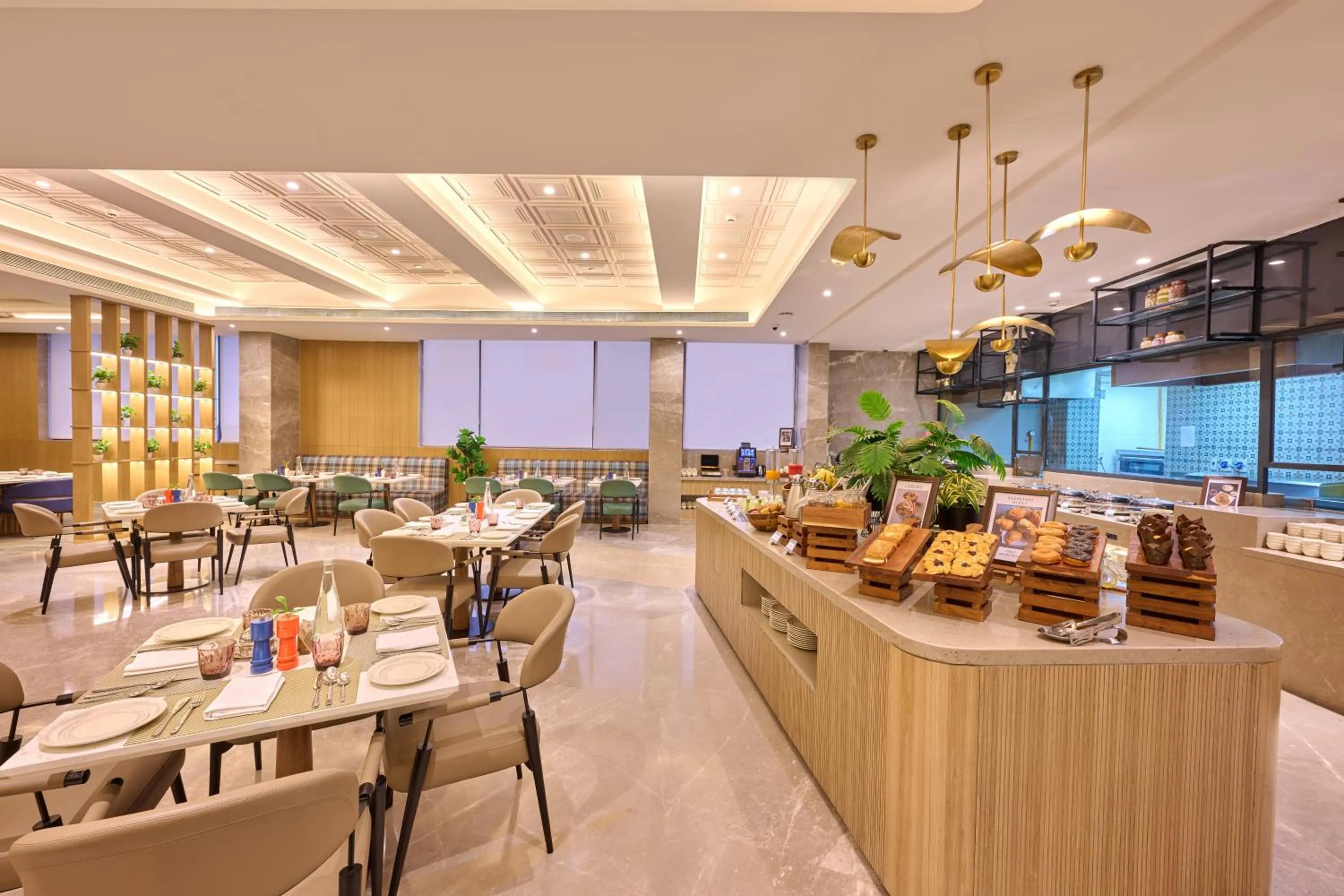 Restaurant/places to eat in Riviera Sarovar Portico Pathankot