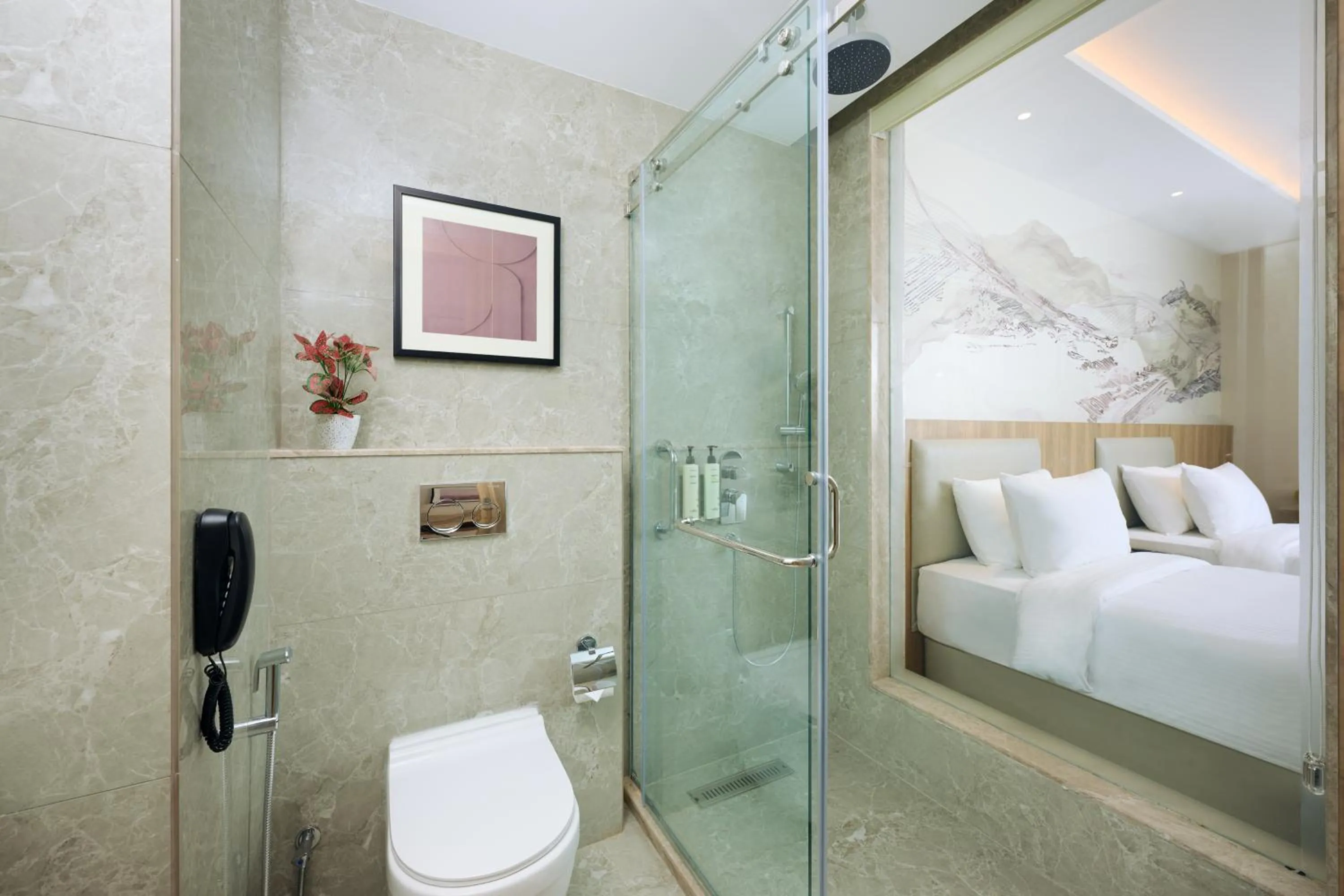Bathroom, Bed in Riviera Sarovar Portico Pathankot