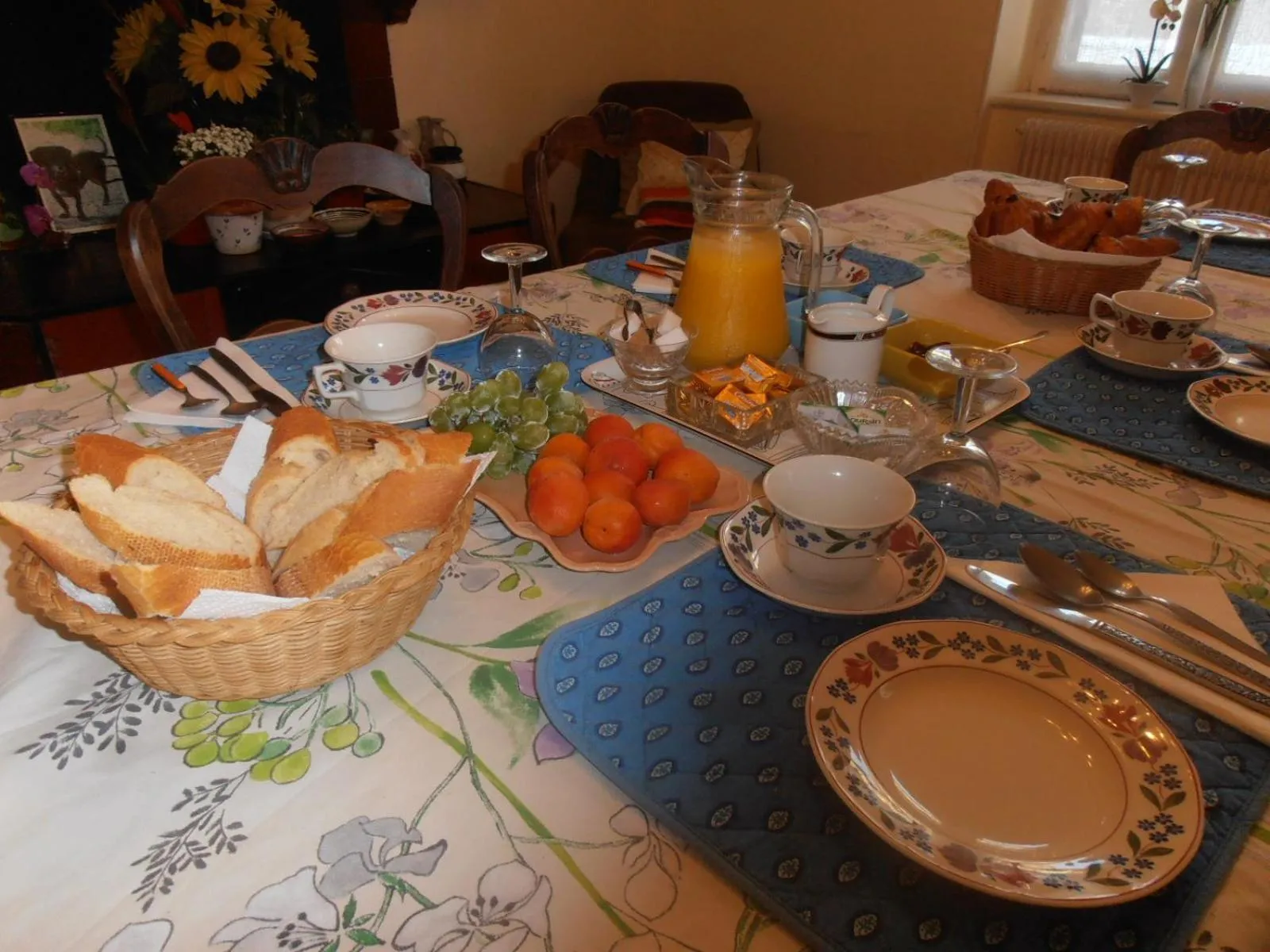 Continental breakfast in L'Orchidée
