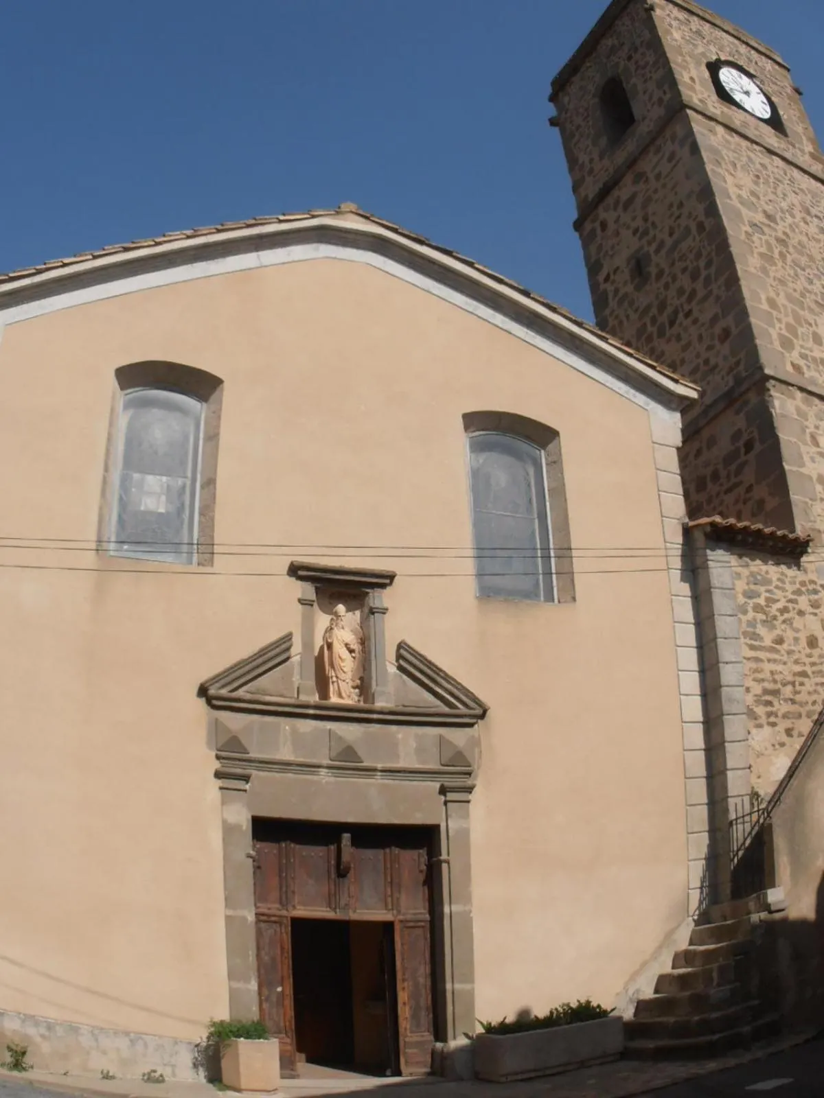 Nearby landmark in L'Orchidée