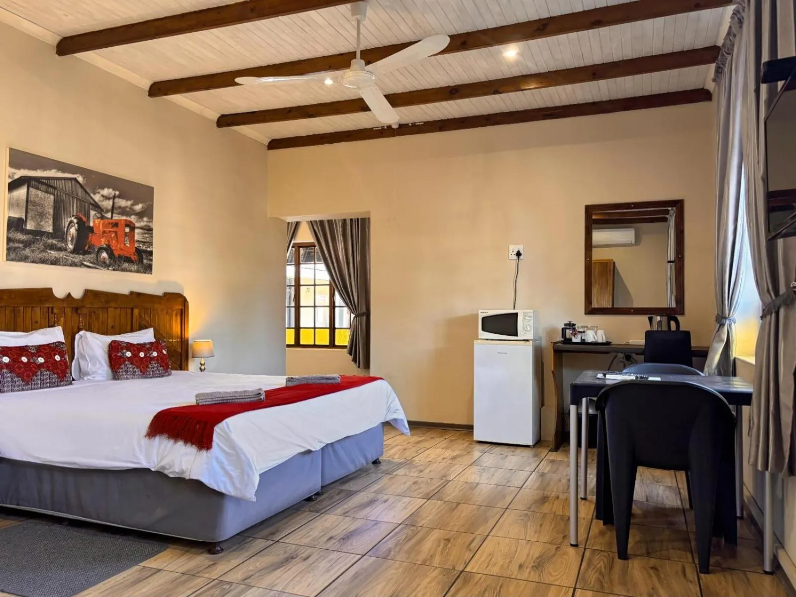 Photo of the whole room, Bed in Hendersons Lodge Ltd