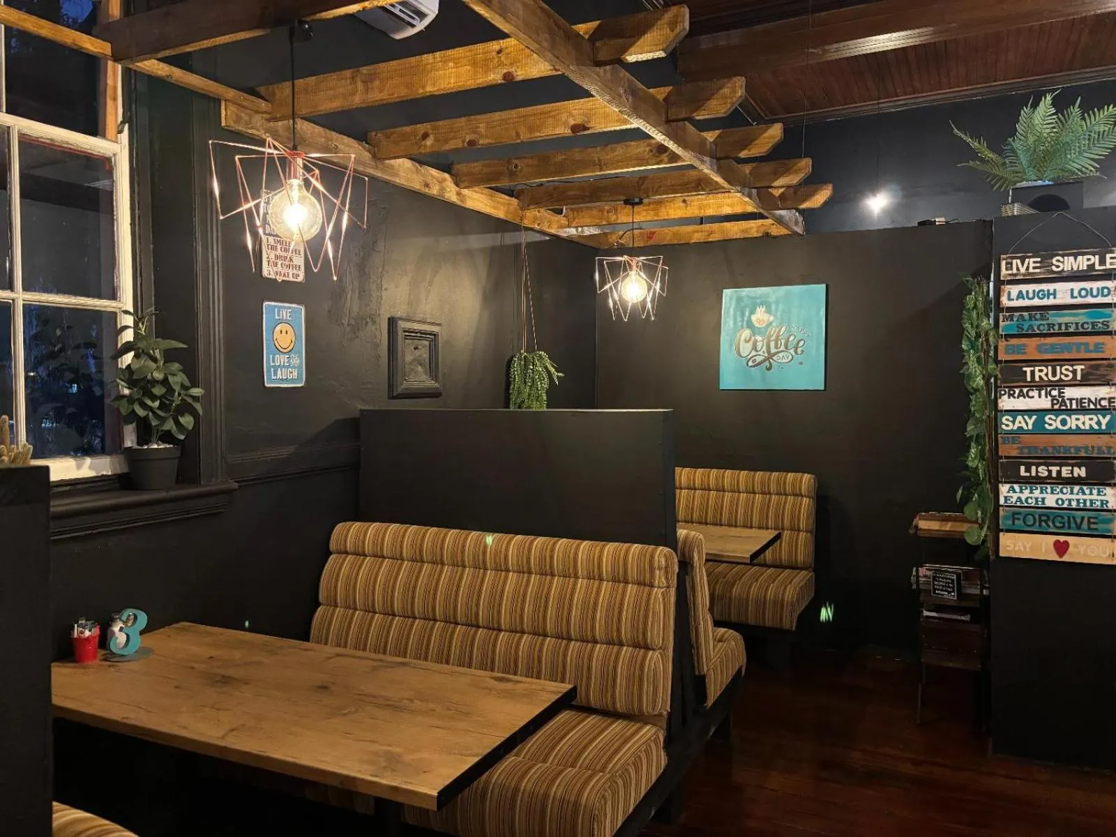 Dining area in Hendersons Lodge Ltd