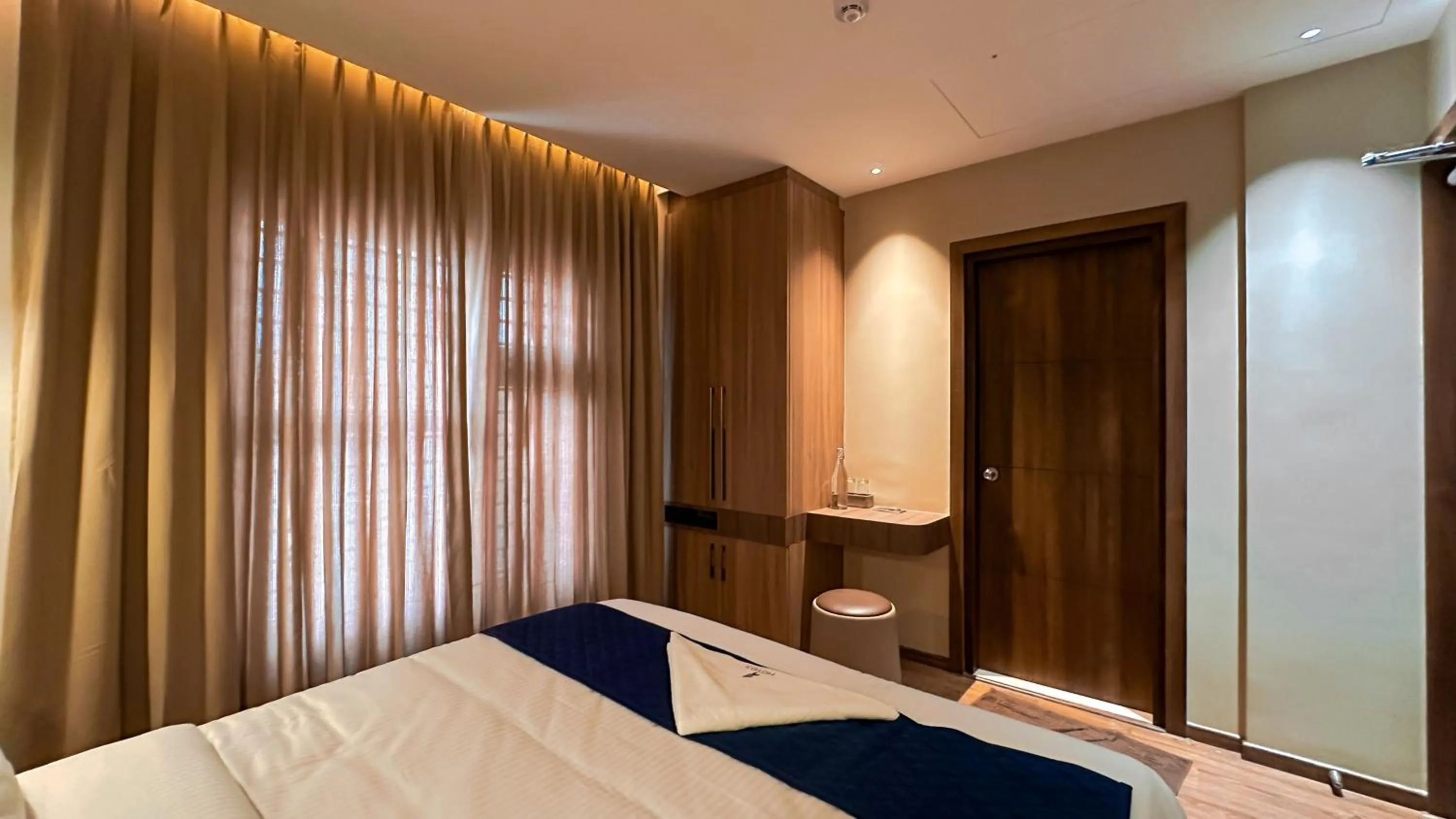 Bed in F Hotels
