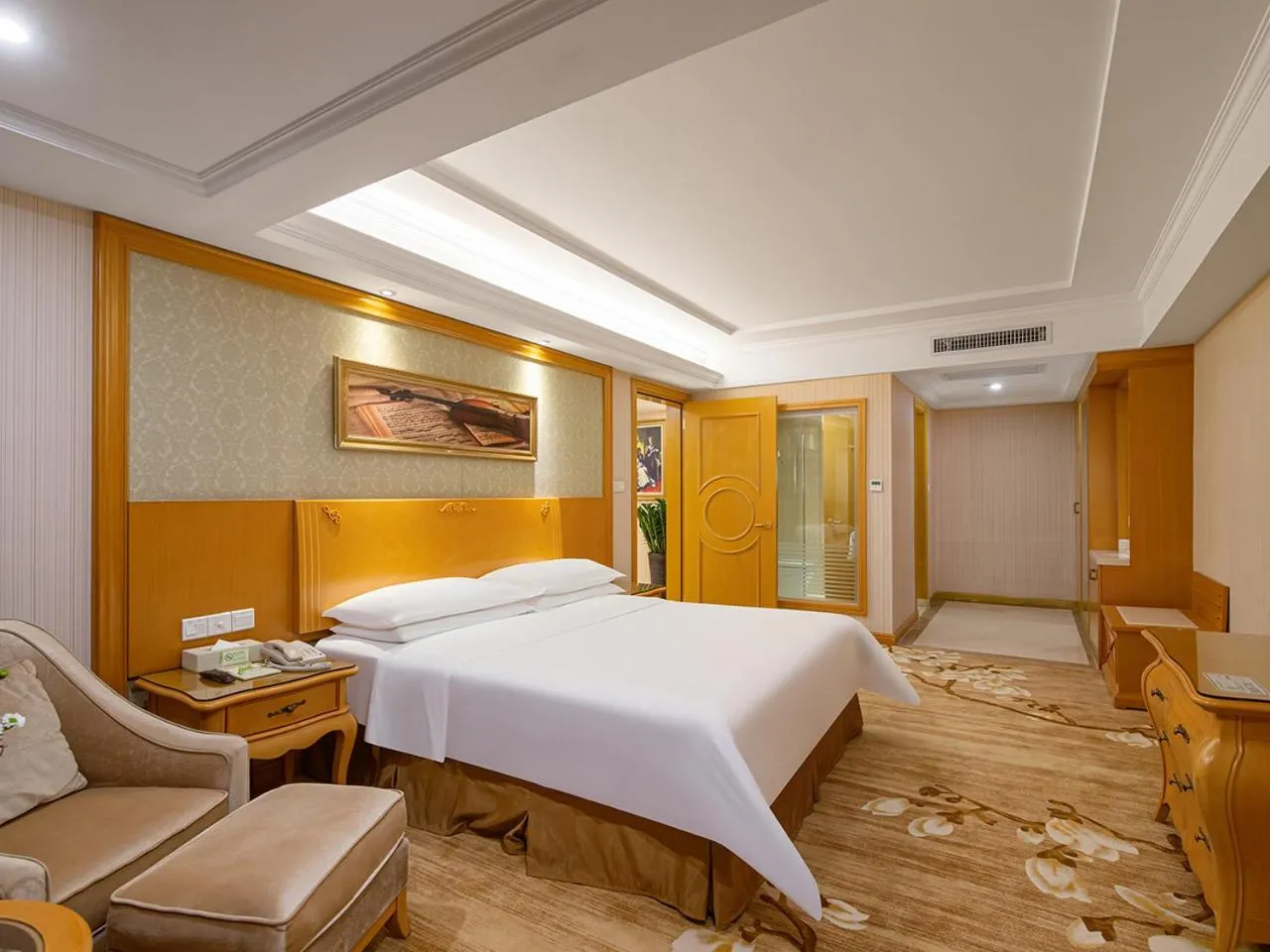 Vienna Hotel Shenzhen Longhua Renmin South Road