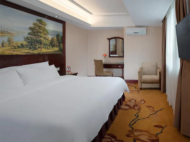 Bed in Vienna Hotel Dongguan Chang'an Mid Zhen'an Road