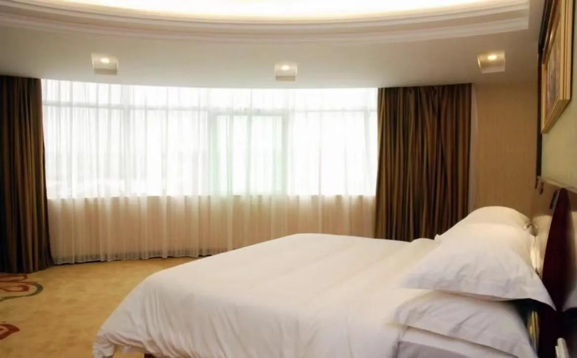 Bed in Vienna Hotel Dongguan Houjie Exhibition Center