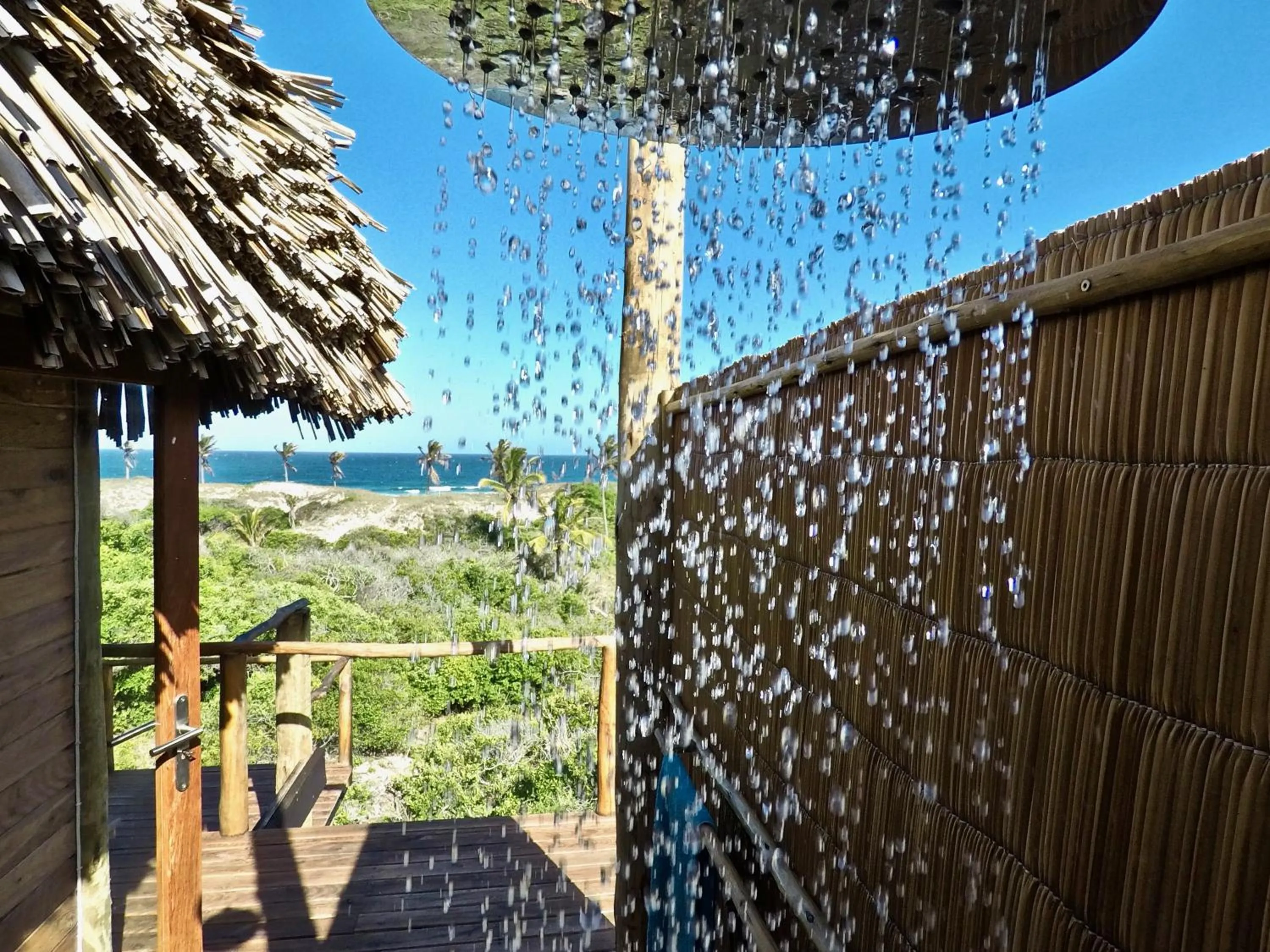 Shower in Travessia Beach Lodge