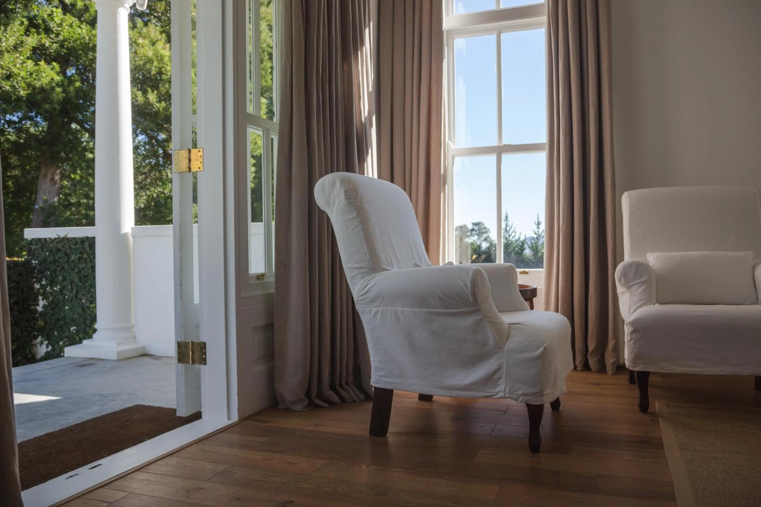 Lily Pond House at Le Lude