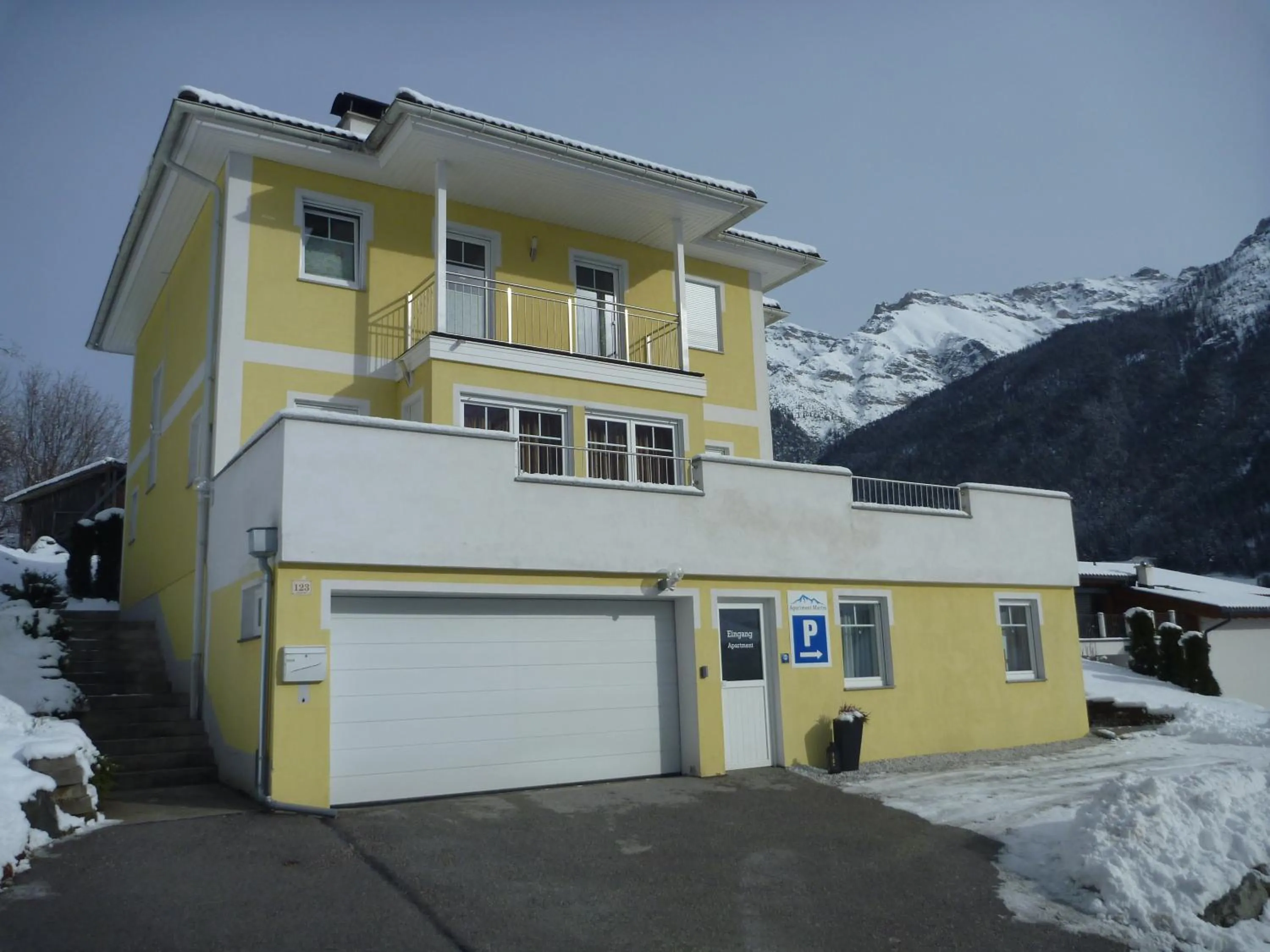 Facade/entrance in Apartment Martin