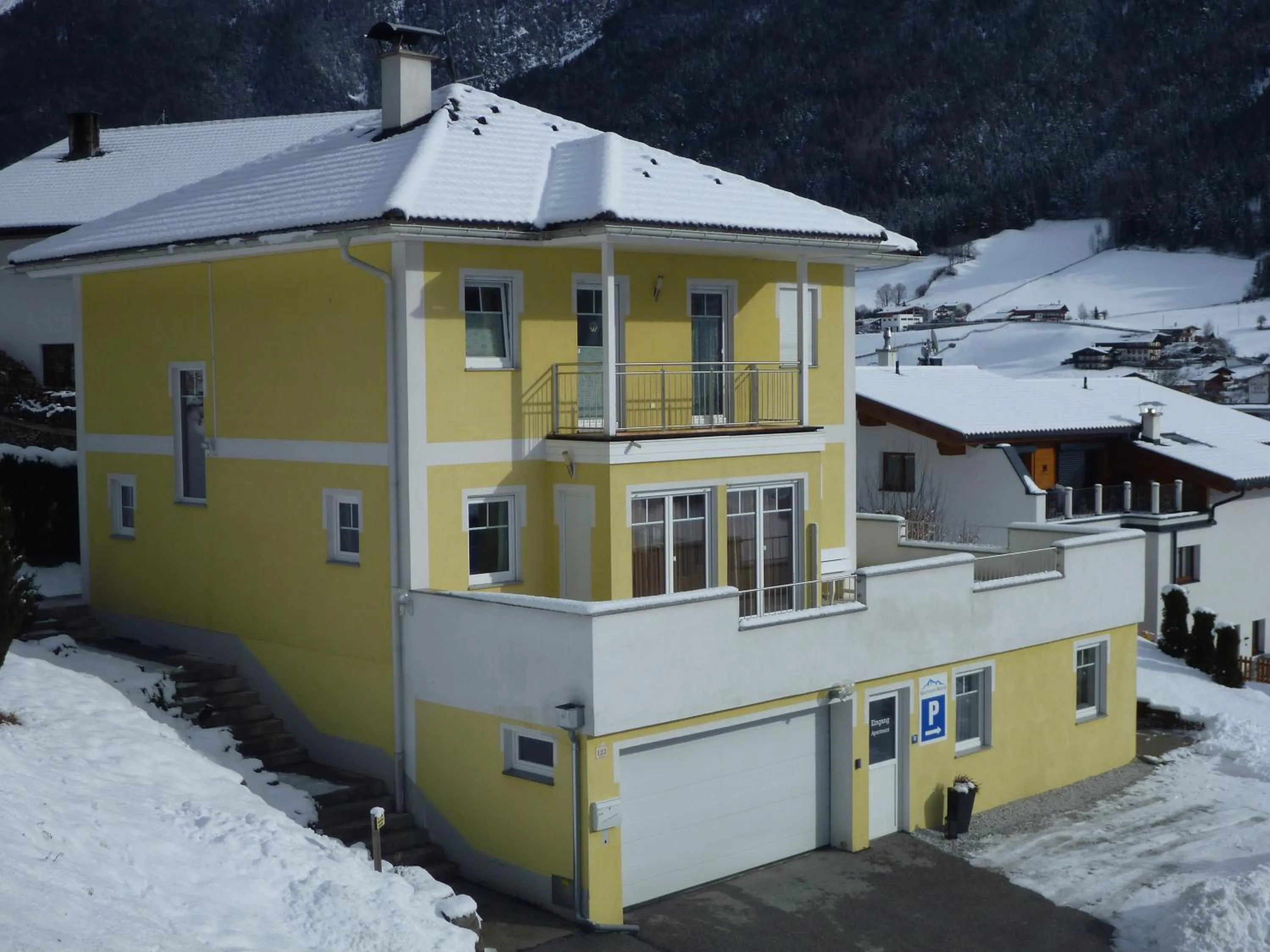 Property building in Apartment Martin
