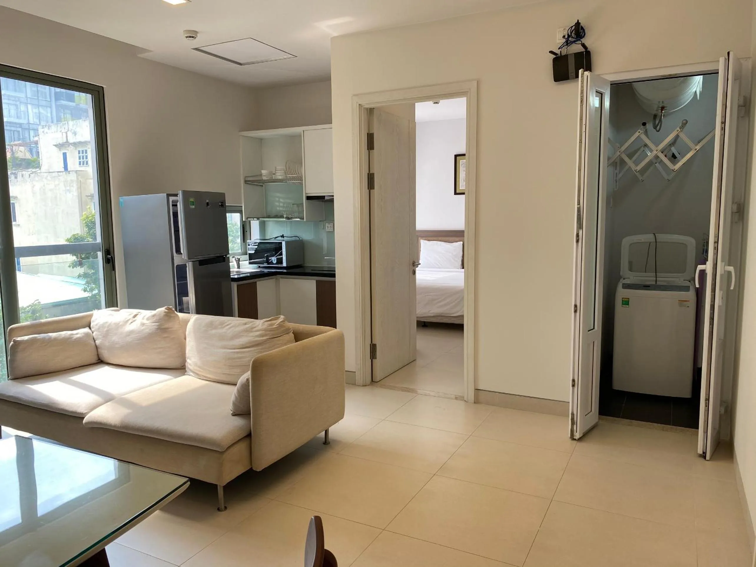 Living room, Bed in Glenwood Suites