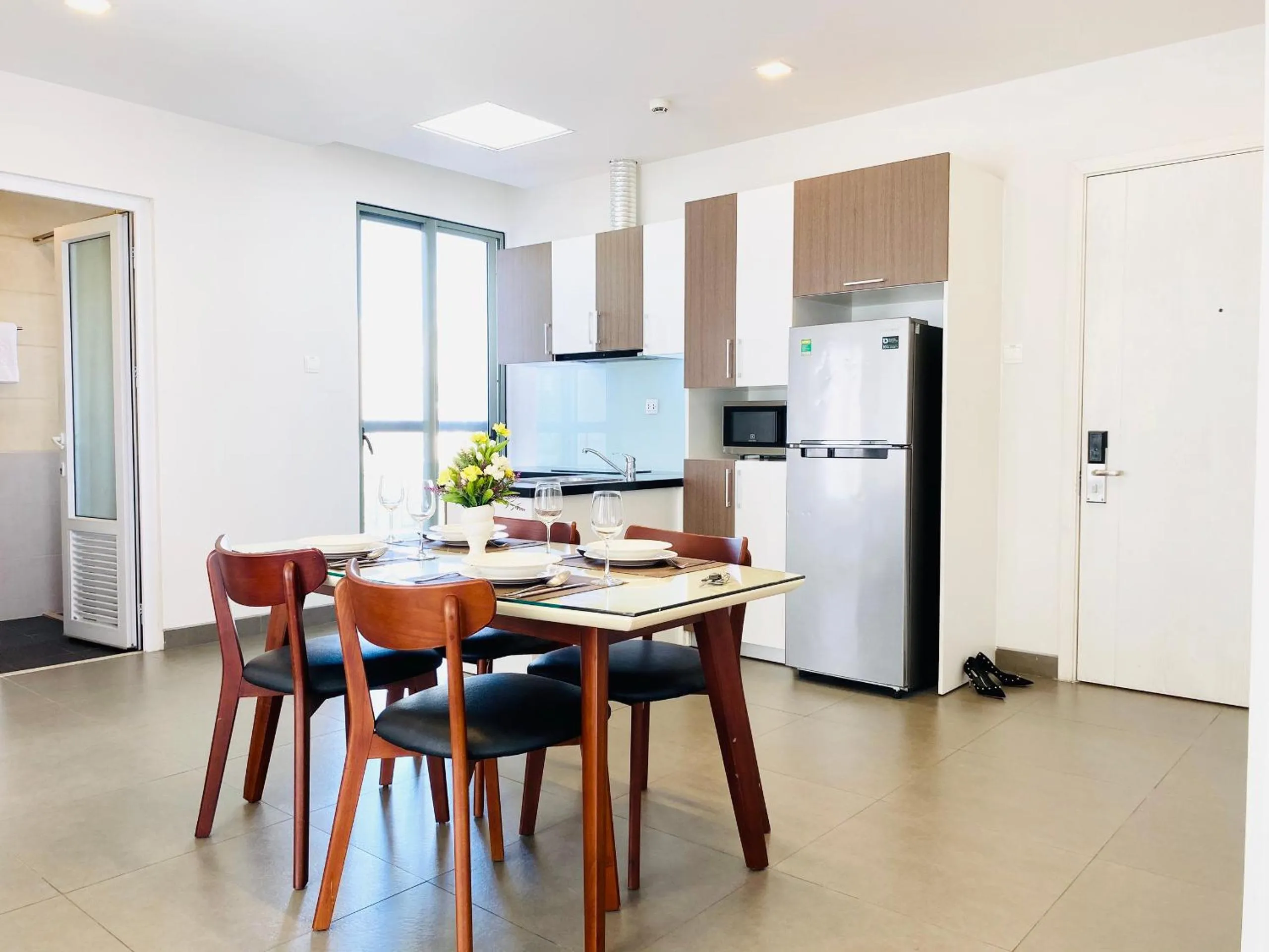 Dining area in Glenwood Suites