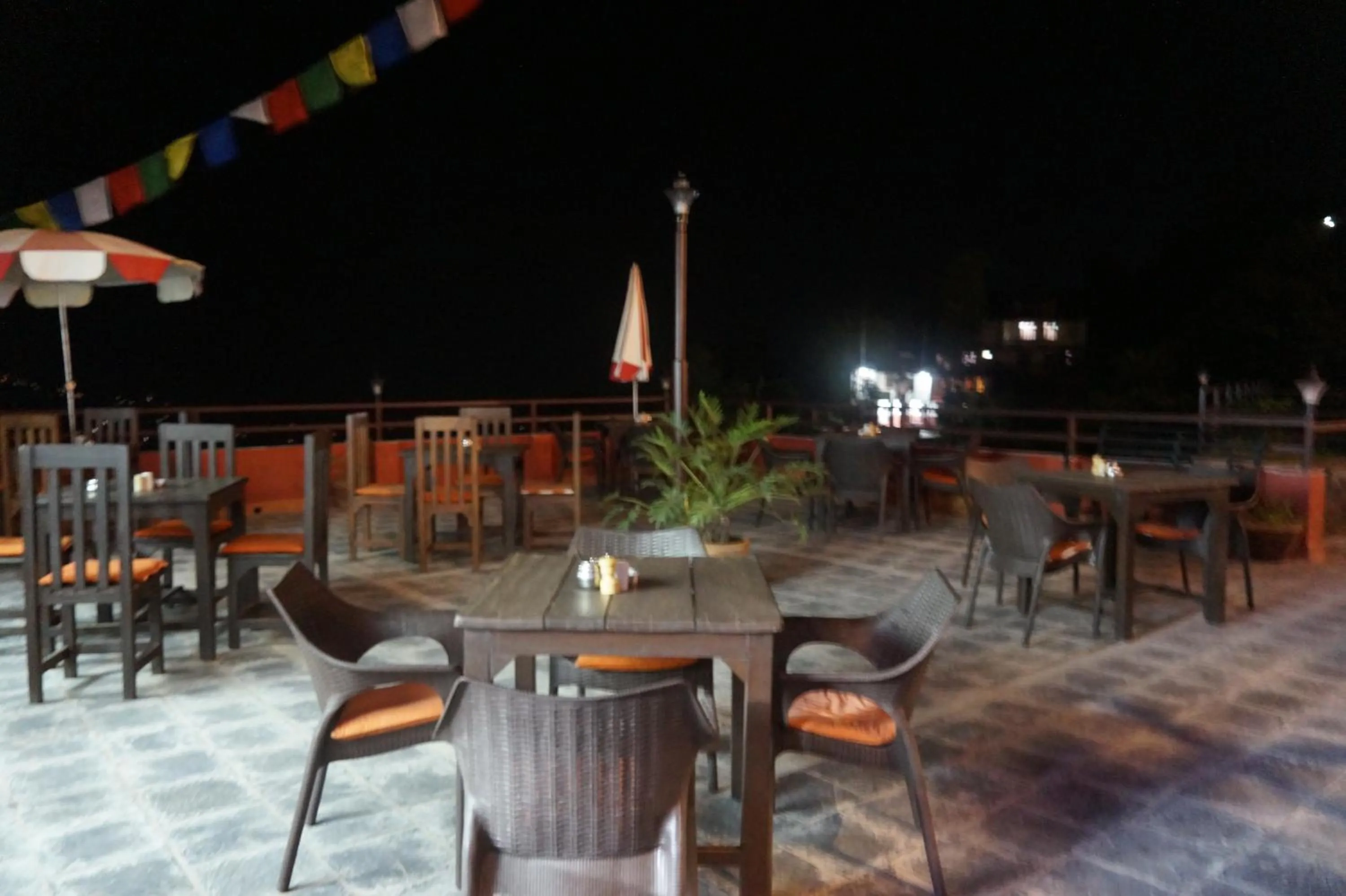 Restaurant/places to eat in Gaia Holiday Home