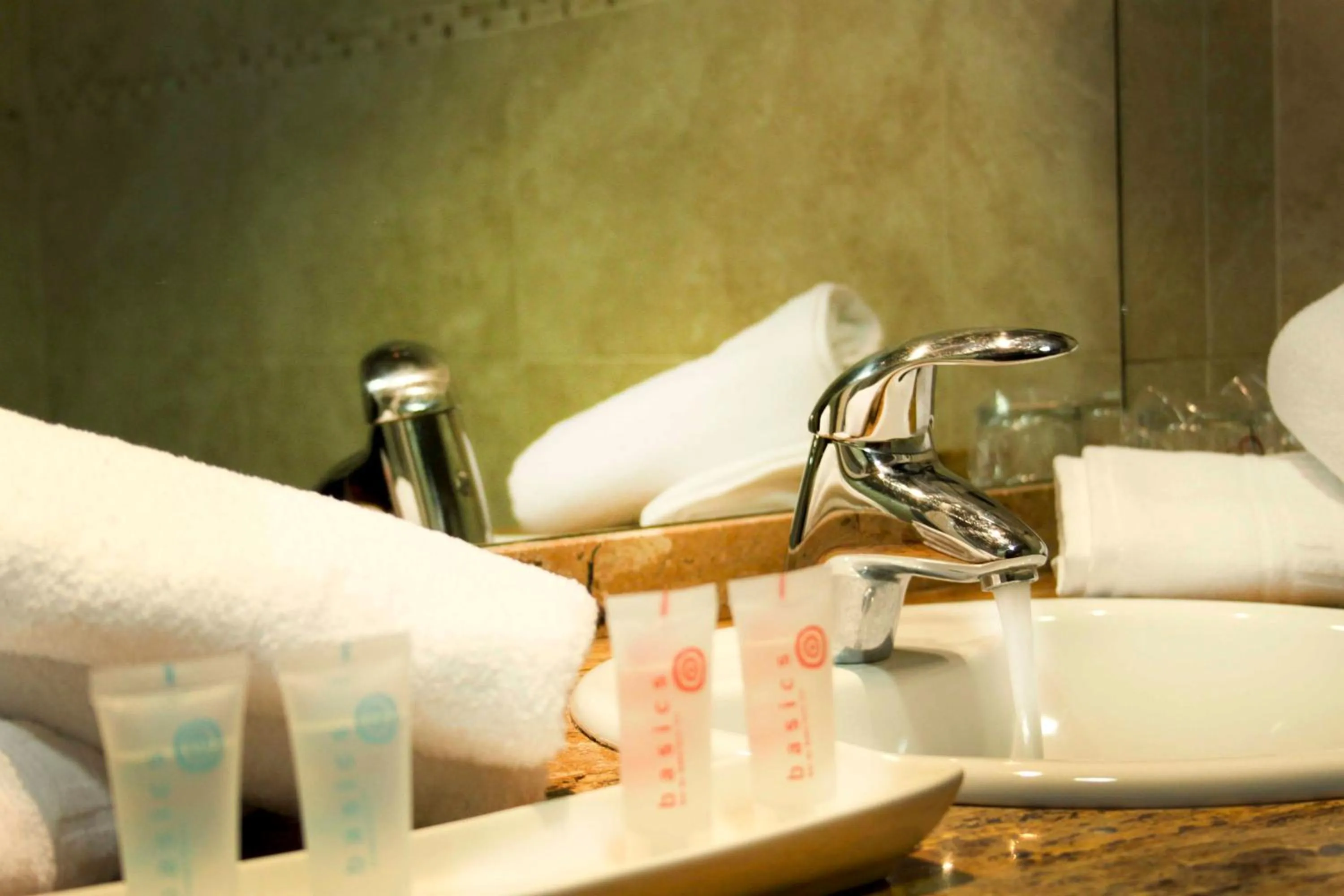 Shower in Hotel Zerbinetta