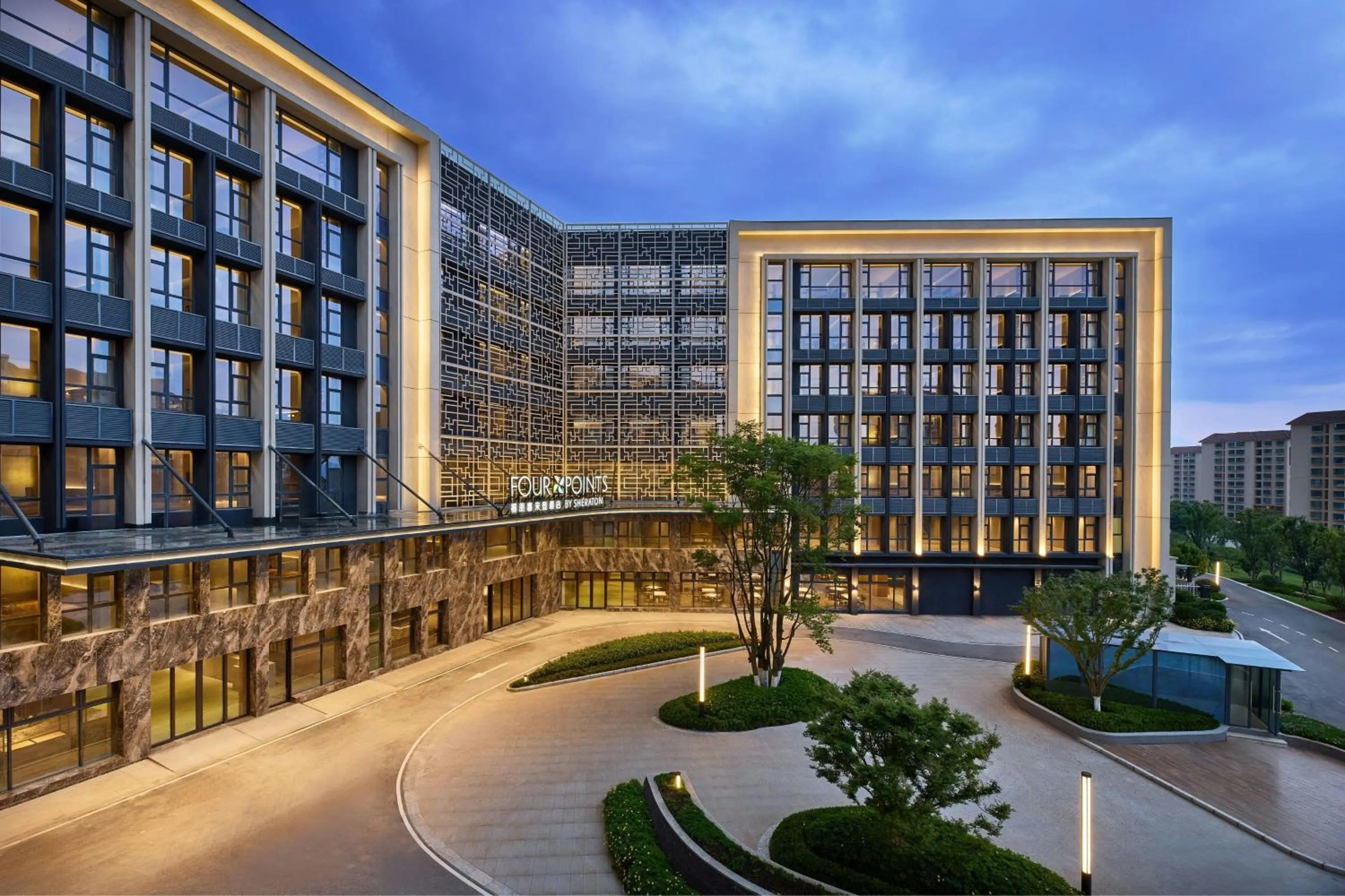 Property building in Four Points by Sheraton Kunming Changshui Airport