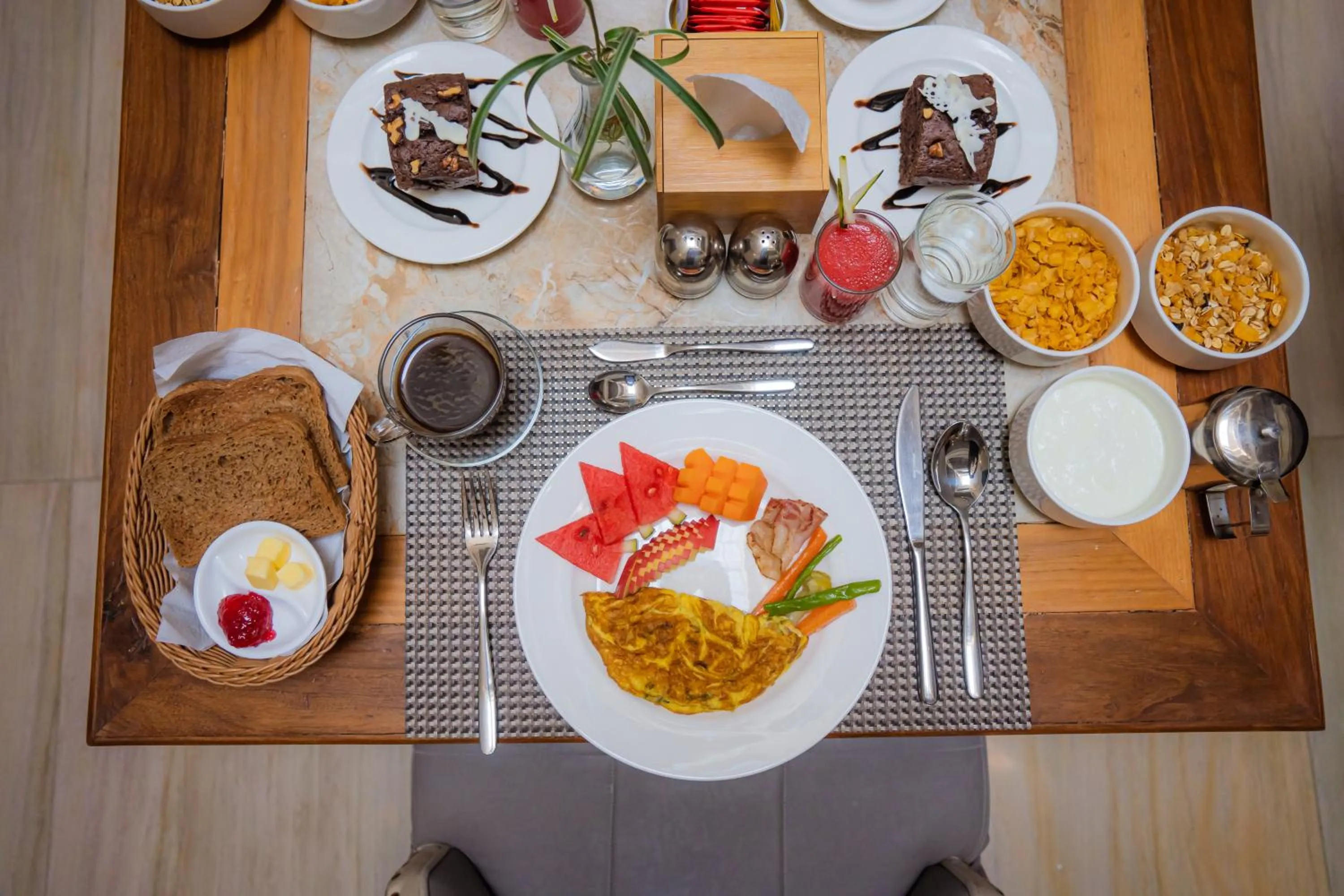 Breakfast in Kumari Star Inn