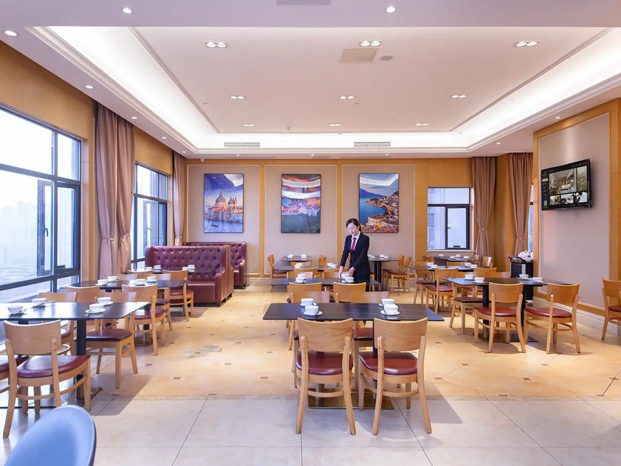 Restaurant/places to eat in Vienna International Hotel Jingzhou New World