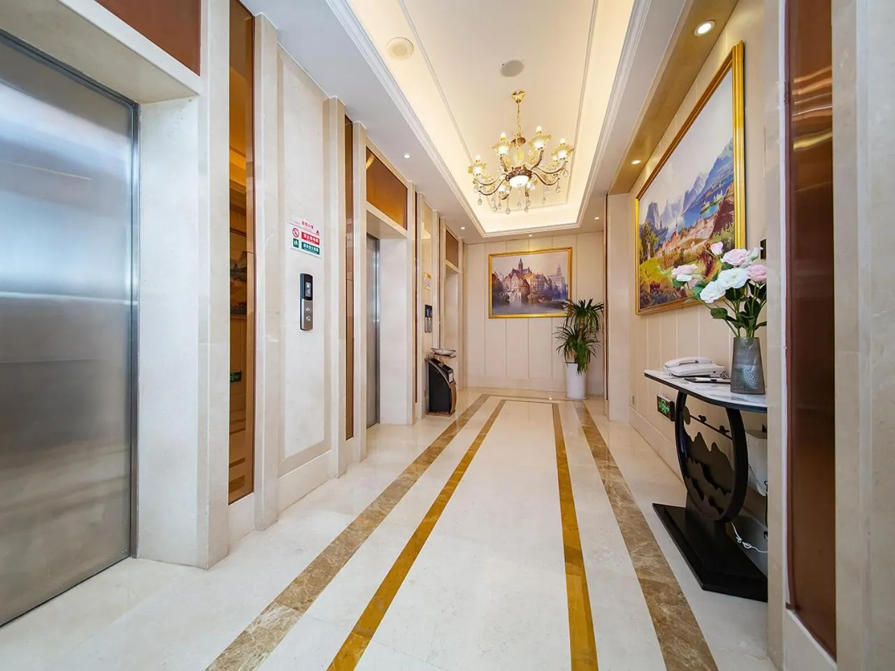 Vienna International Hotel Jingzhou New World