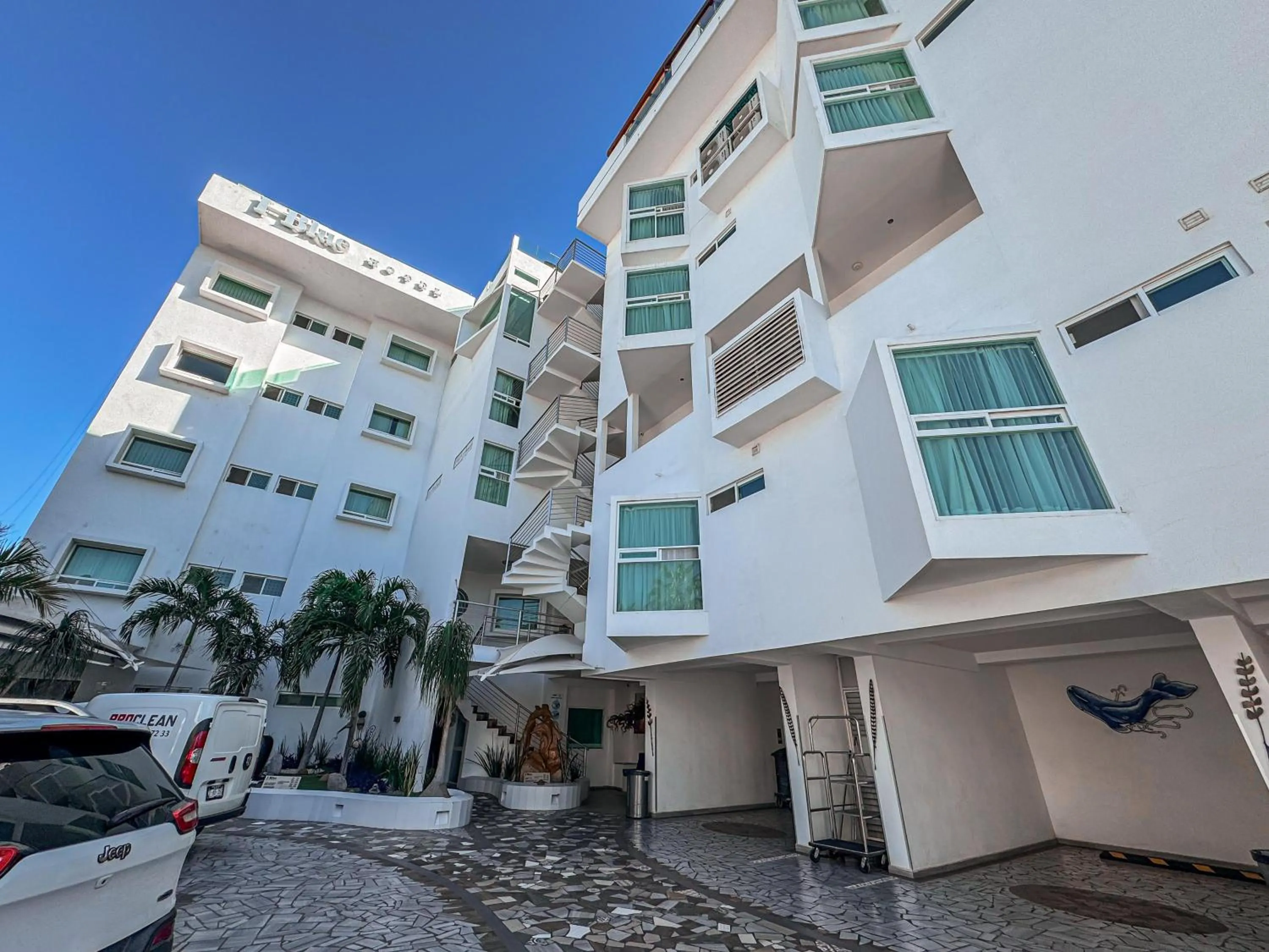 Property building in Hotel HBlue Centro