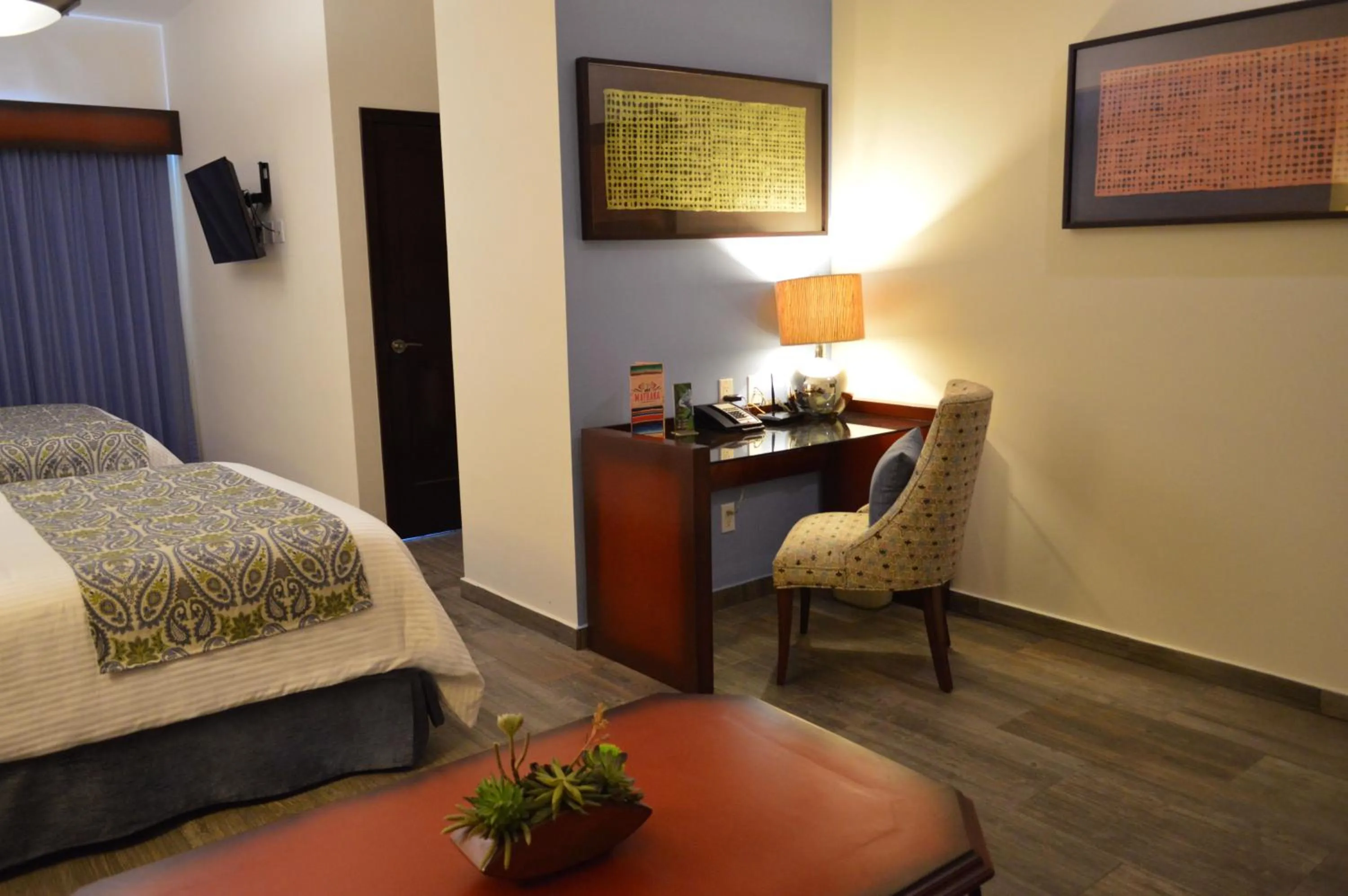 Decorative detail, Bed in Hotel HBlue Centro