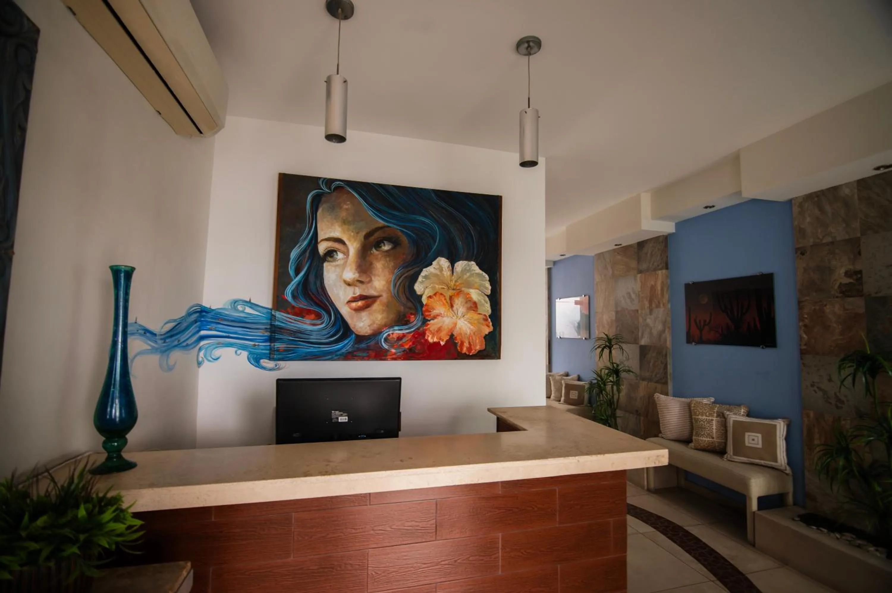 Lobby or reception in Hotel HBlue Centro