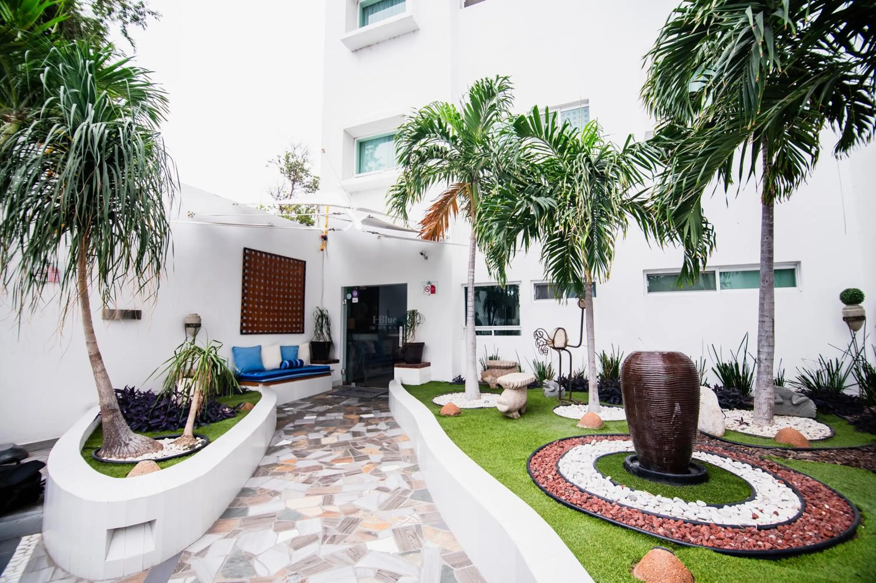 Off site in Hotel HBlue Centro