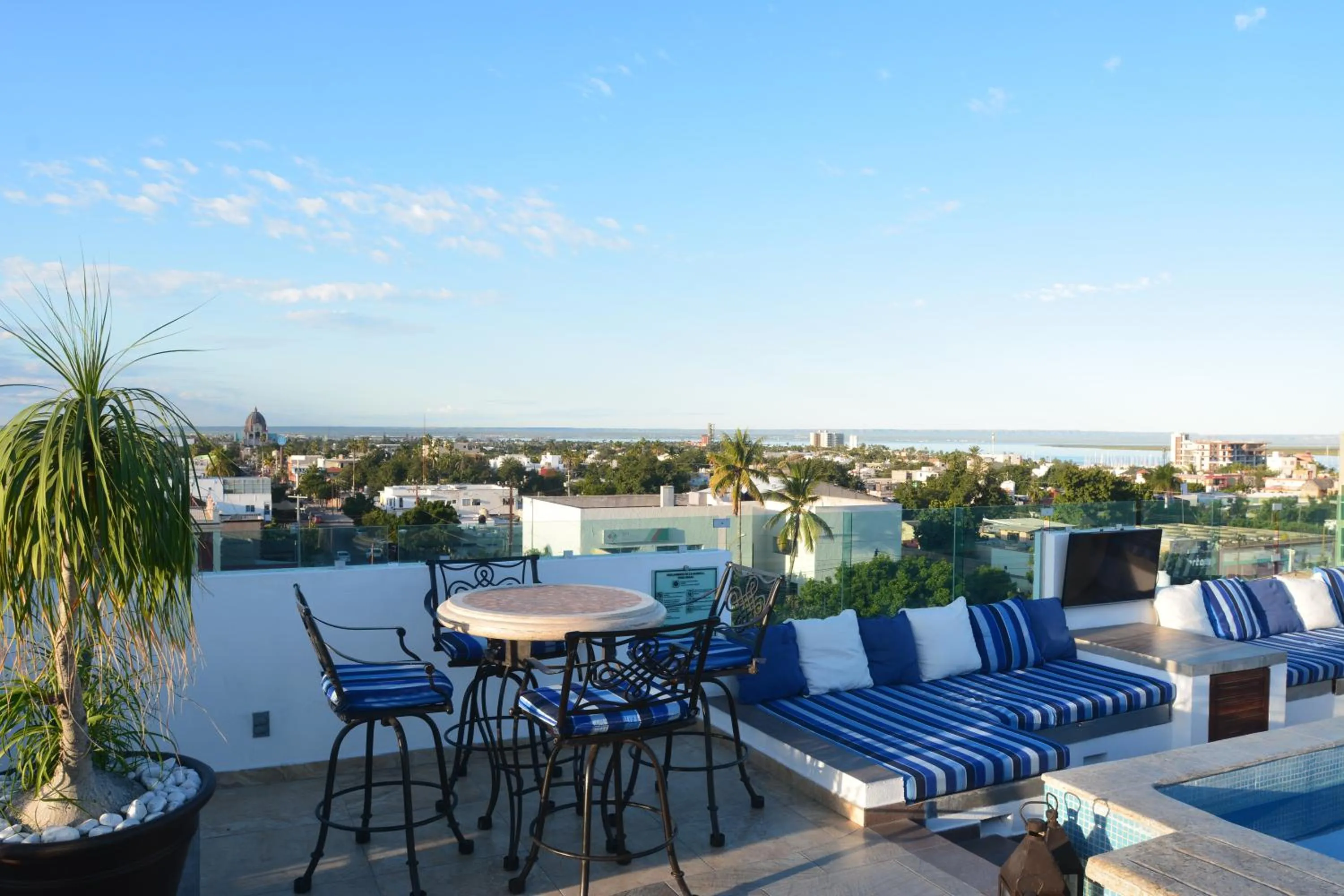 Patio in Hotel HBlue Centro