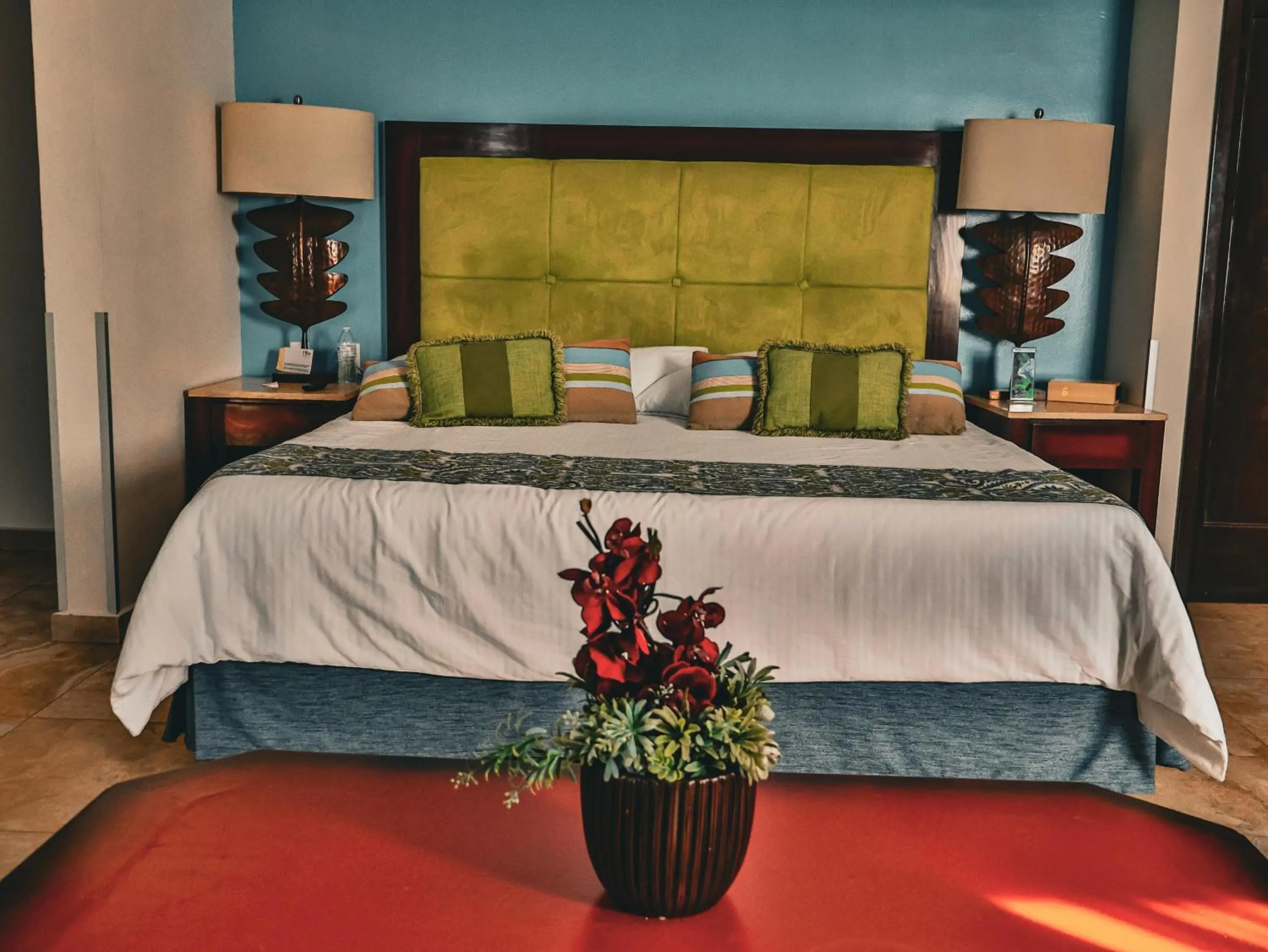 VIP, Bed in Hotel HBlue Centro