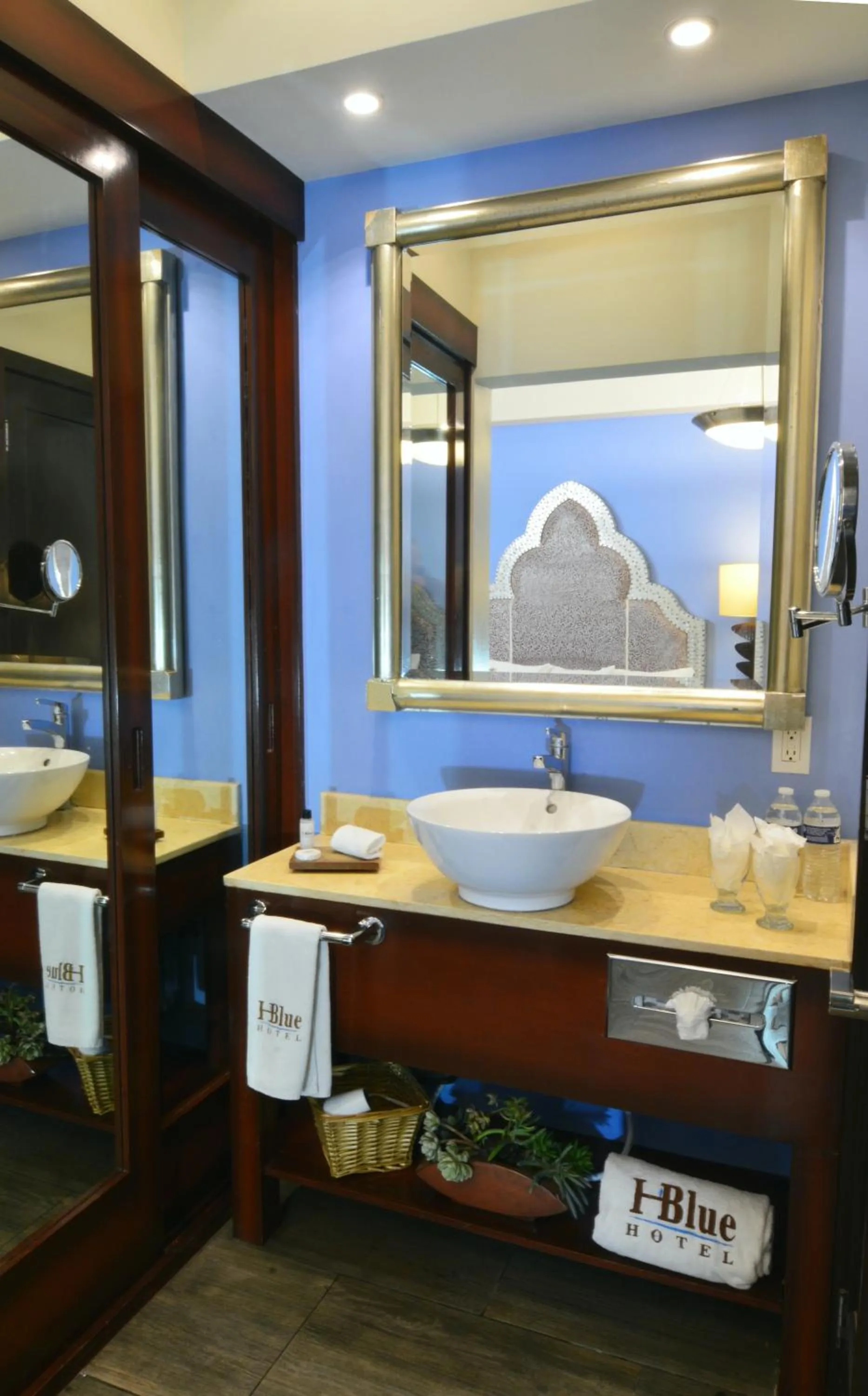 Toilet in Hotel HBlue Centro