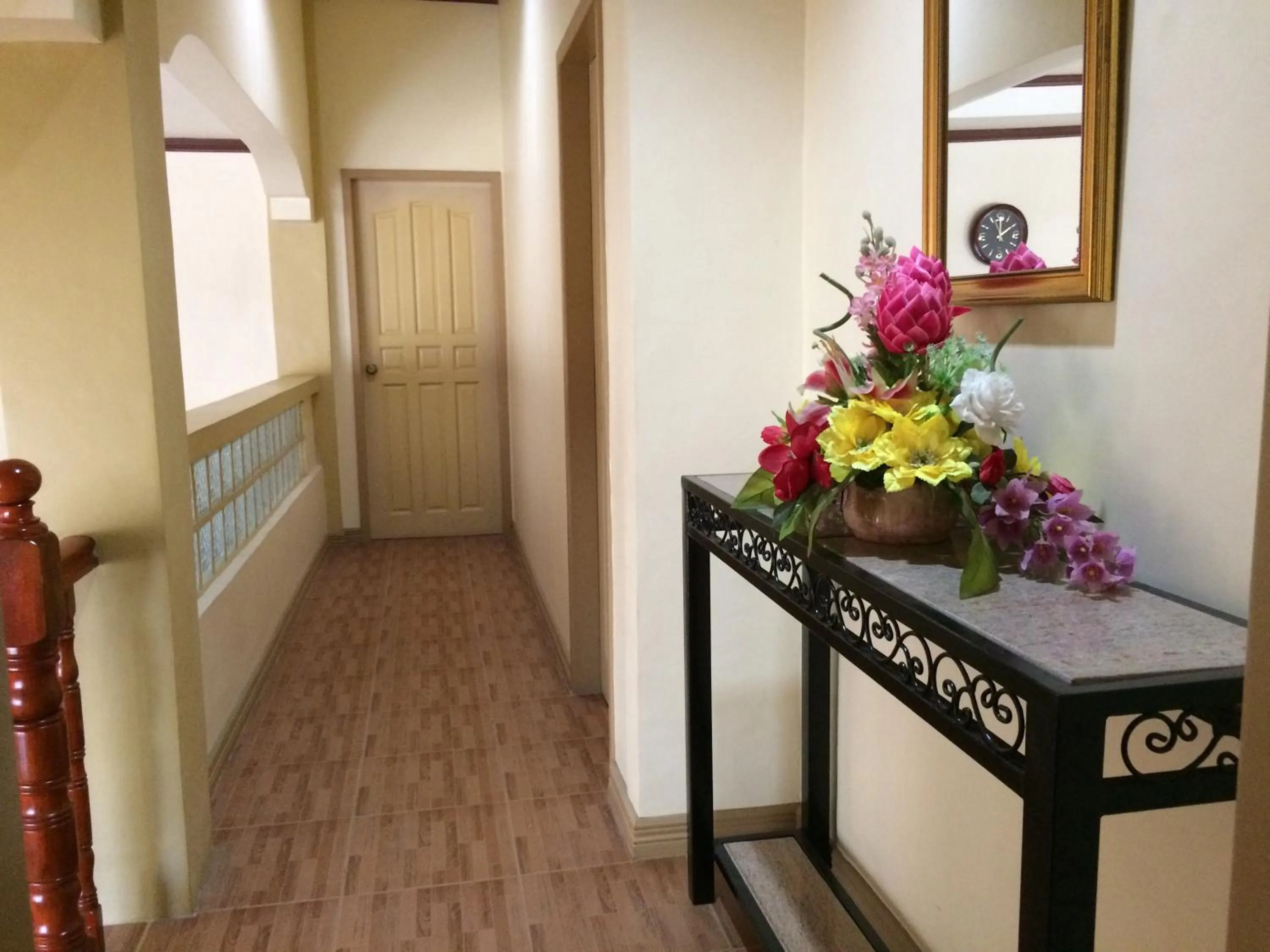 Balcony/Terrace in Dayview Tourist Home