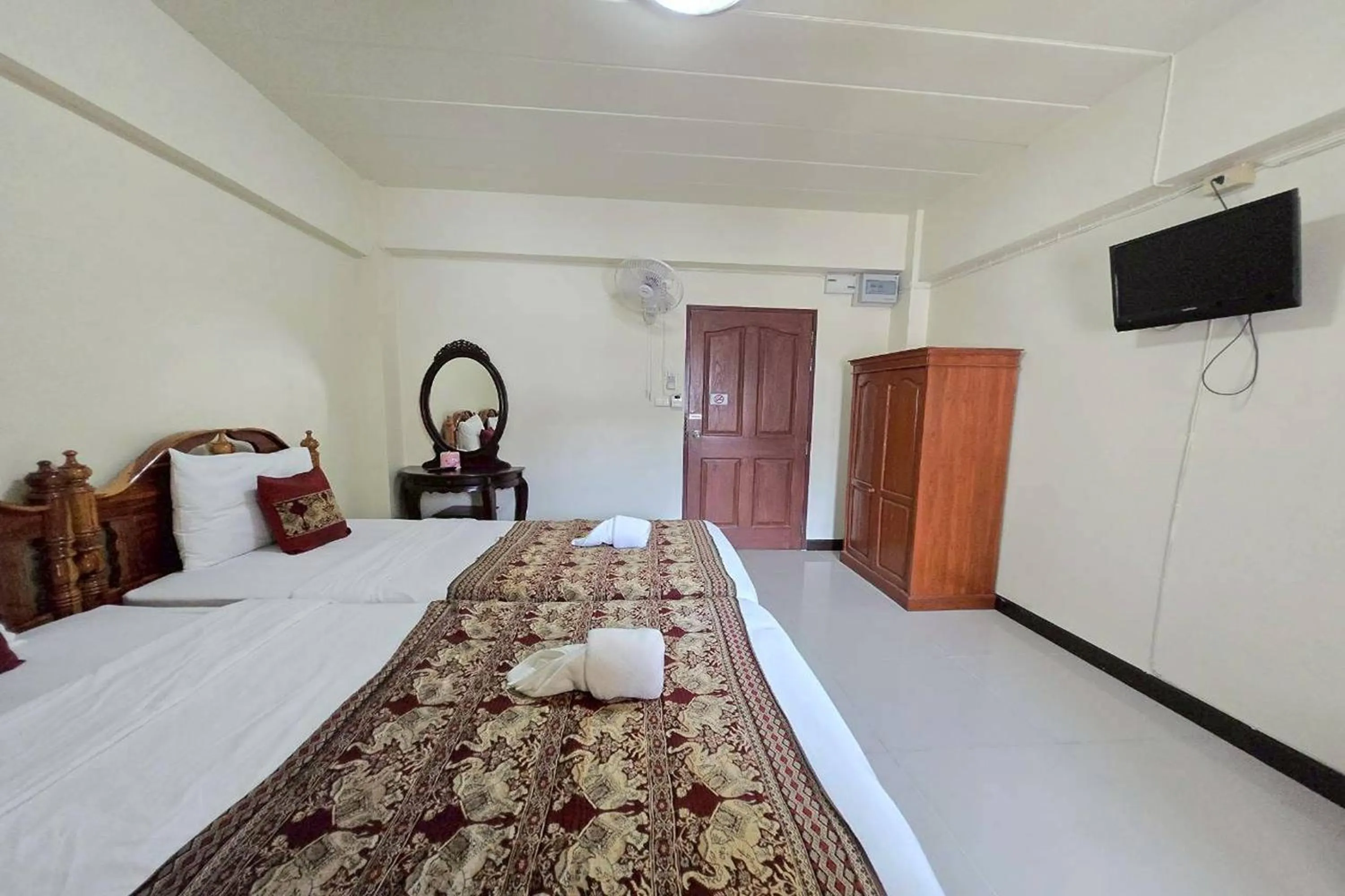 Bedroom, Bed in Baan Sabai Guesthouse