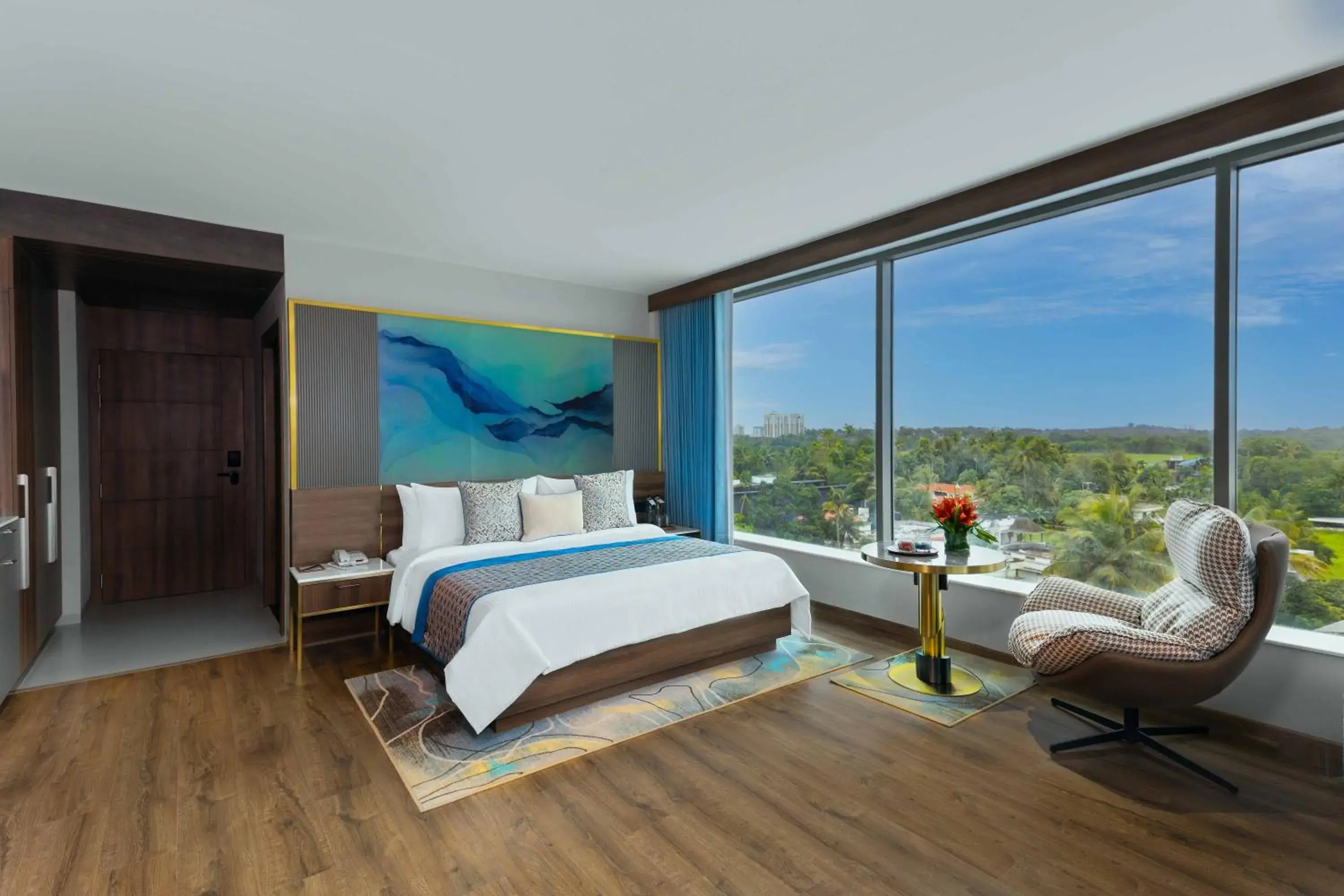 King Suite - single occupancy in Fortune Airport Road Kochi - Member ITC hotels' group King Suite - single occupancy in Fortune Airport Road Kochi - Member ITC hotels' group