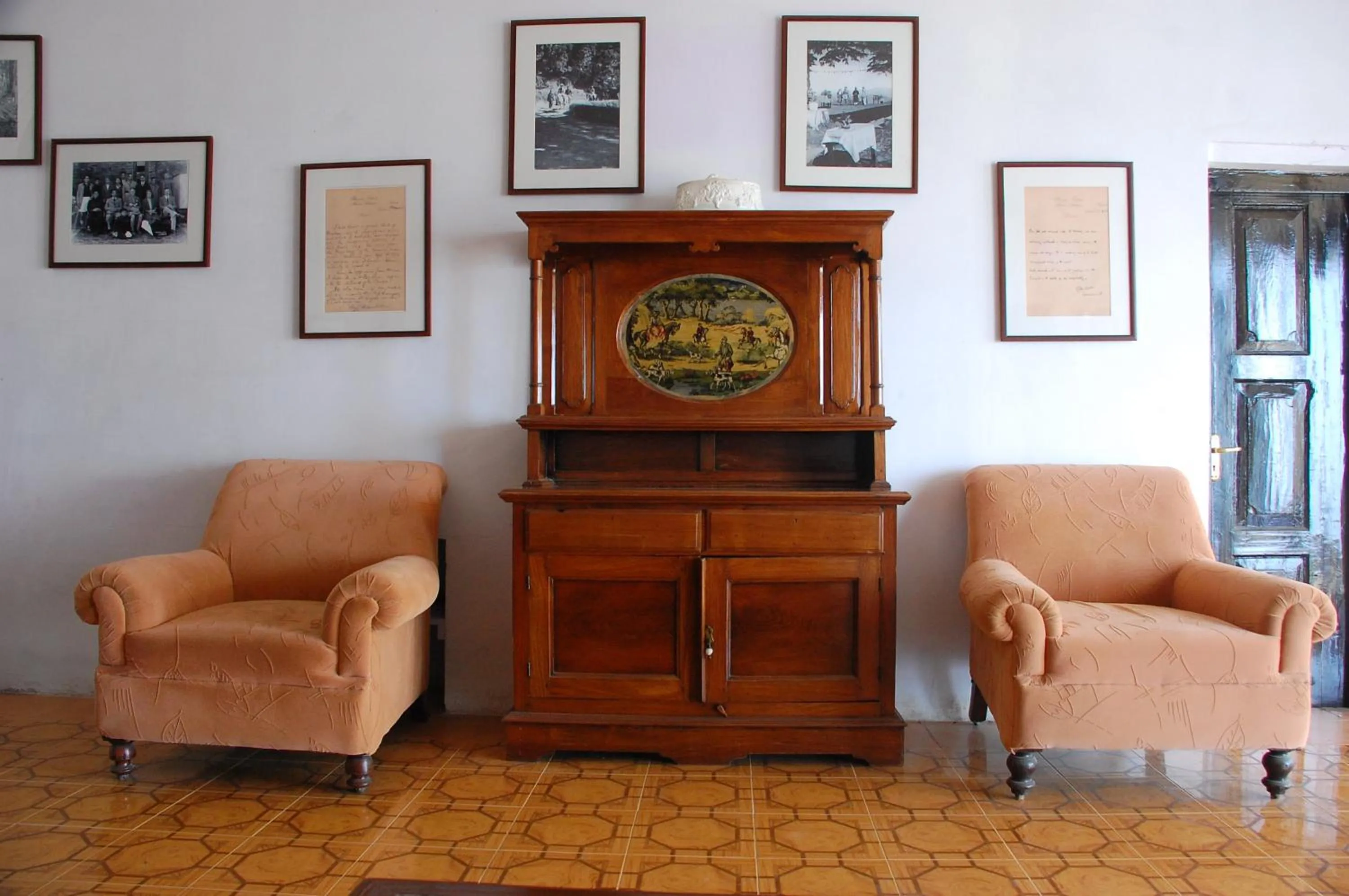 Library in Tree of Life Grand Oak Manor Binsar